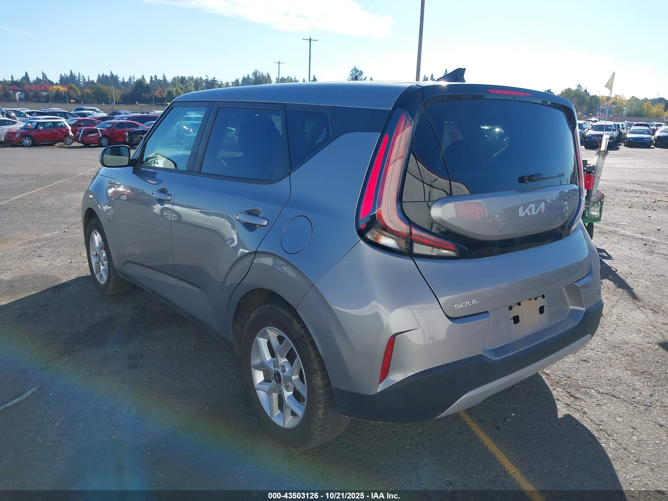 KIA SOUL image 3