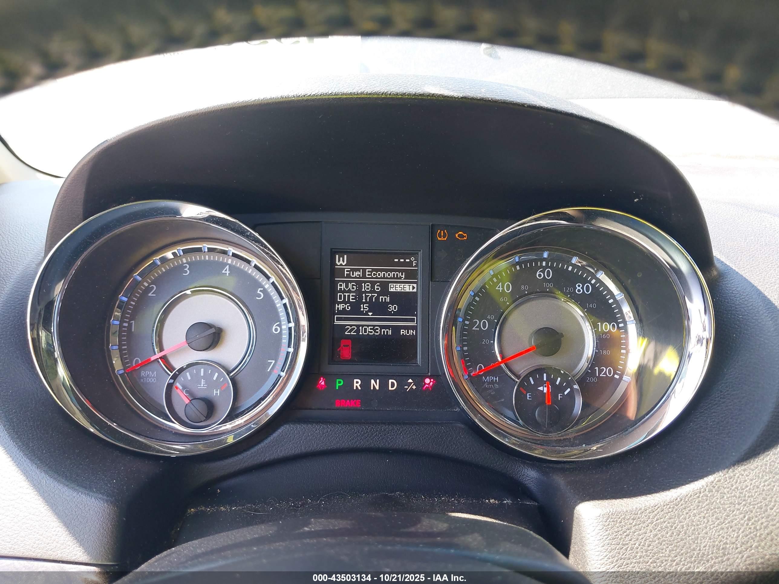 CHRYSLER TOWN image 7