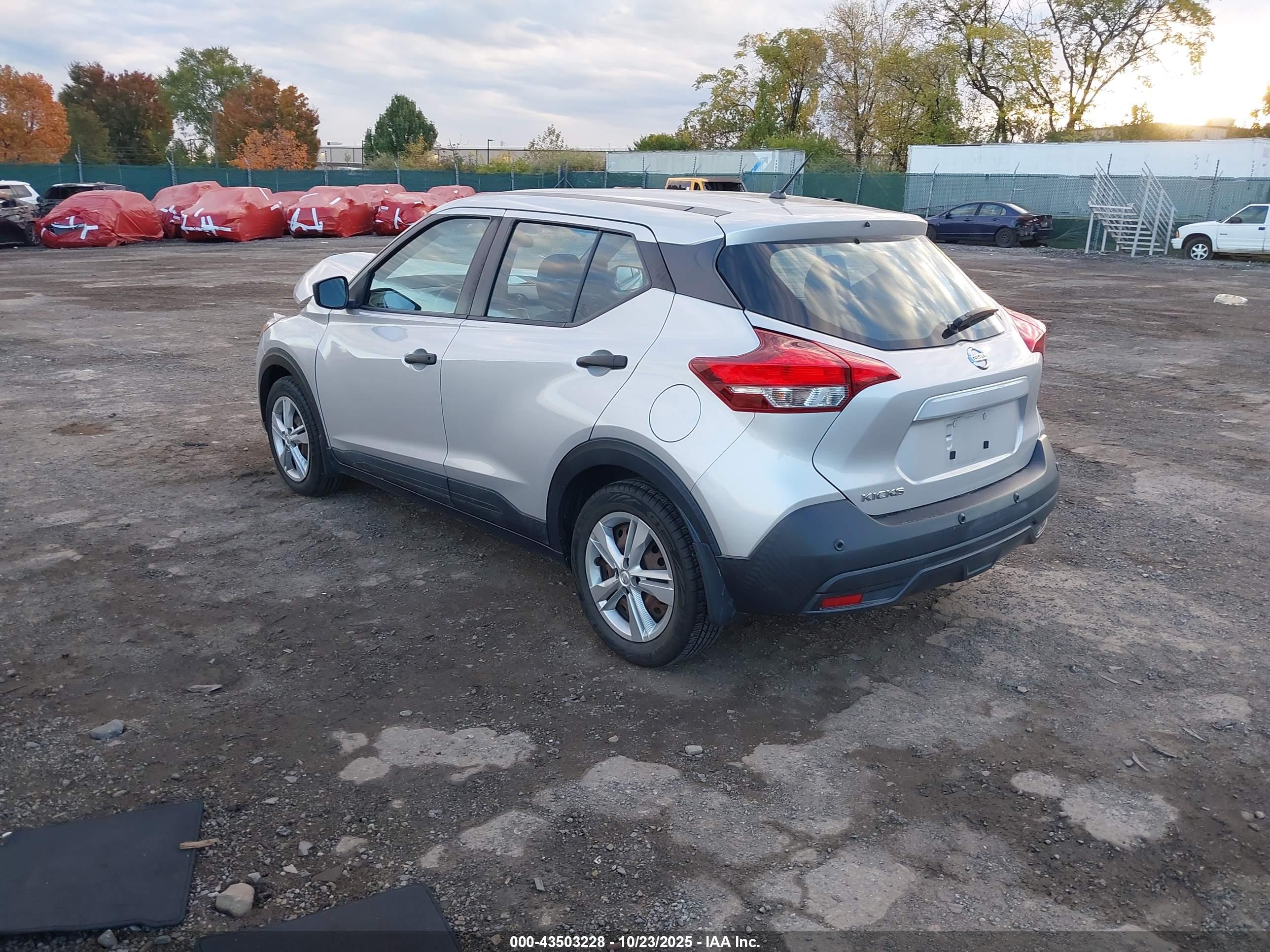 NISSAN KICKS image 3