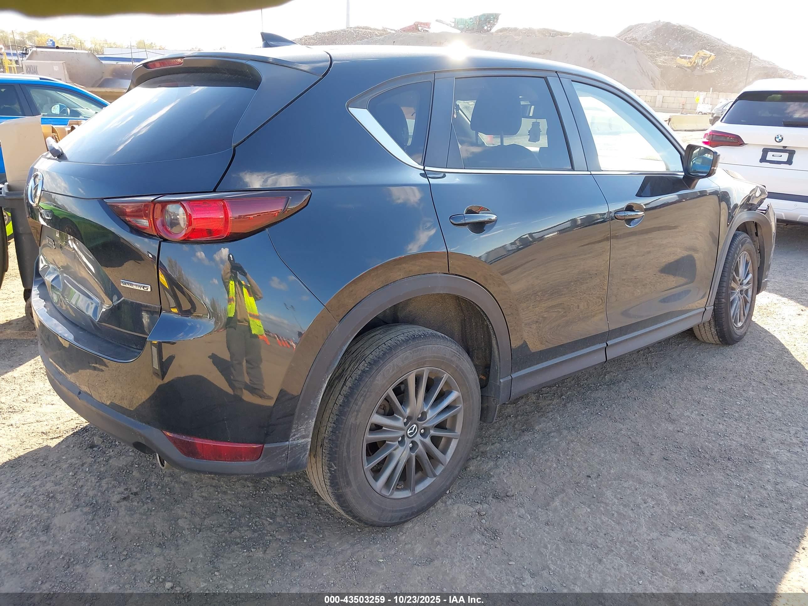 MAZDA CX-5 image 4