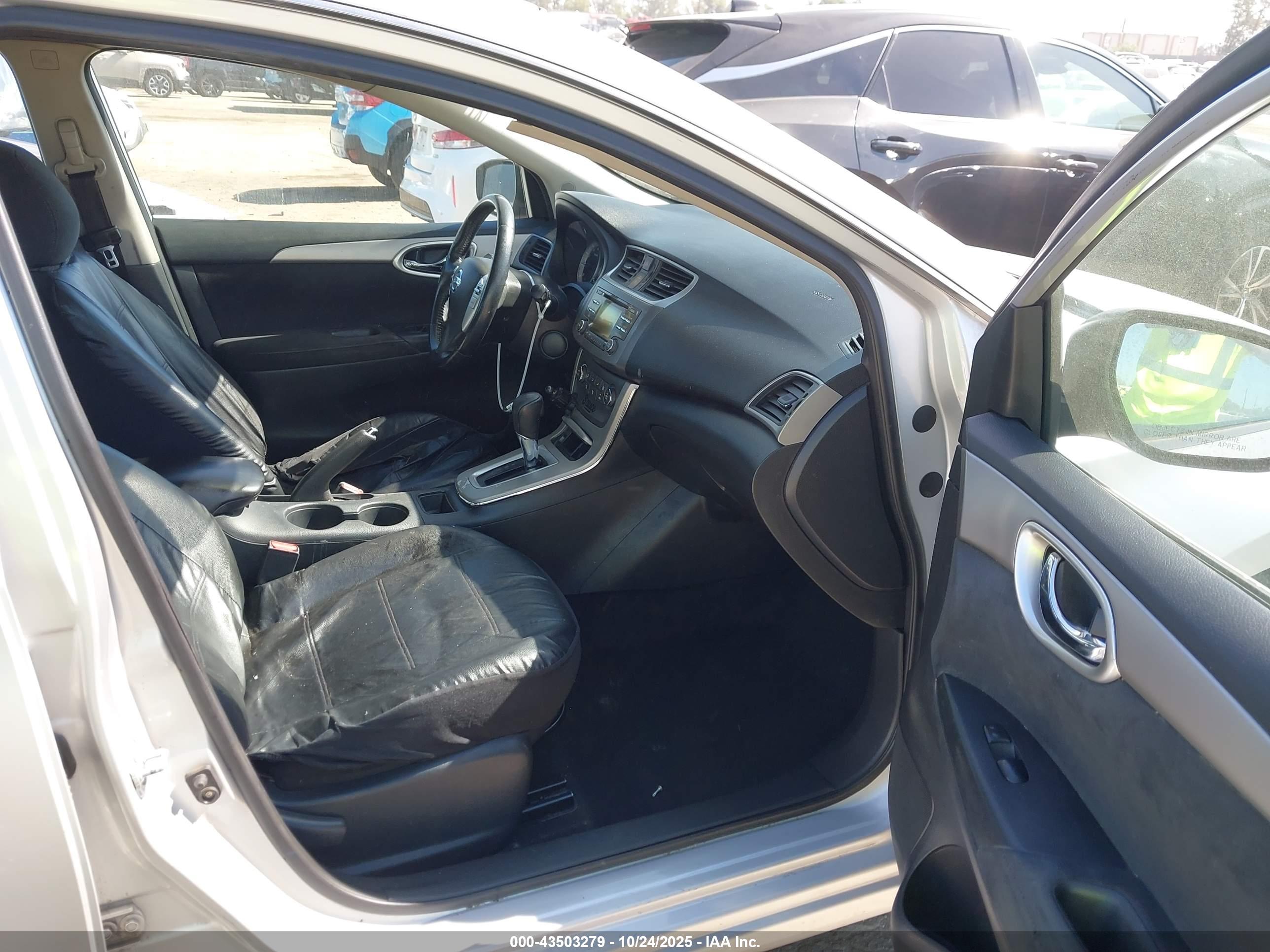 NISSAN SENTRA image 5