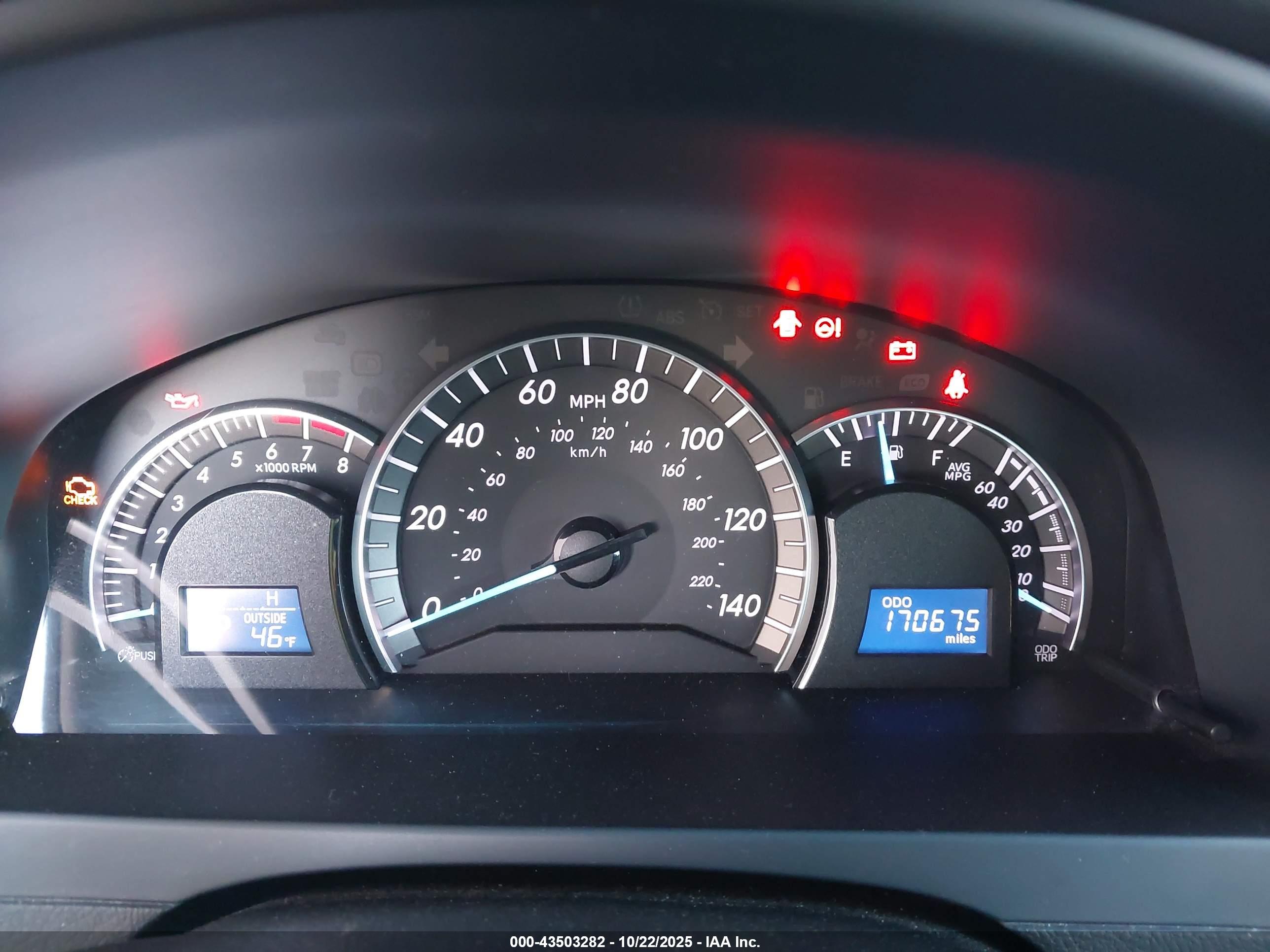 TOYOTA CAMRY image 7