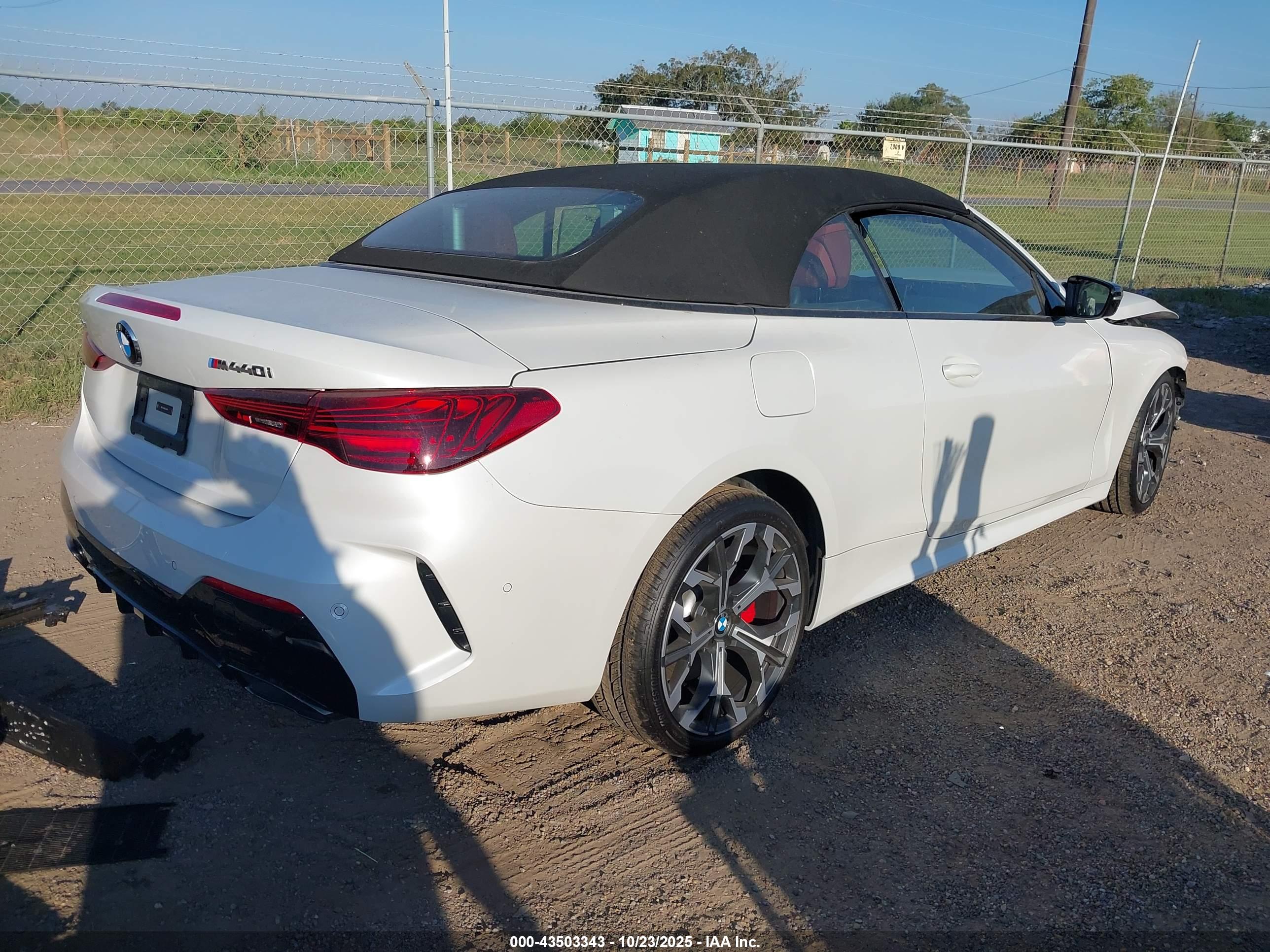 BMW M440I image 4
