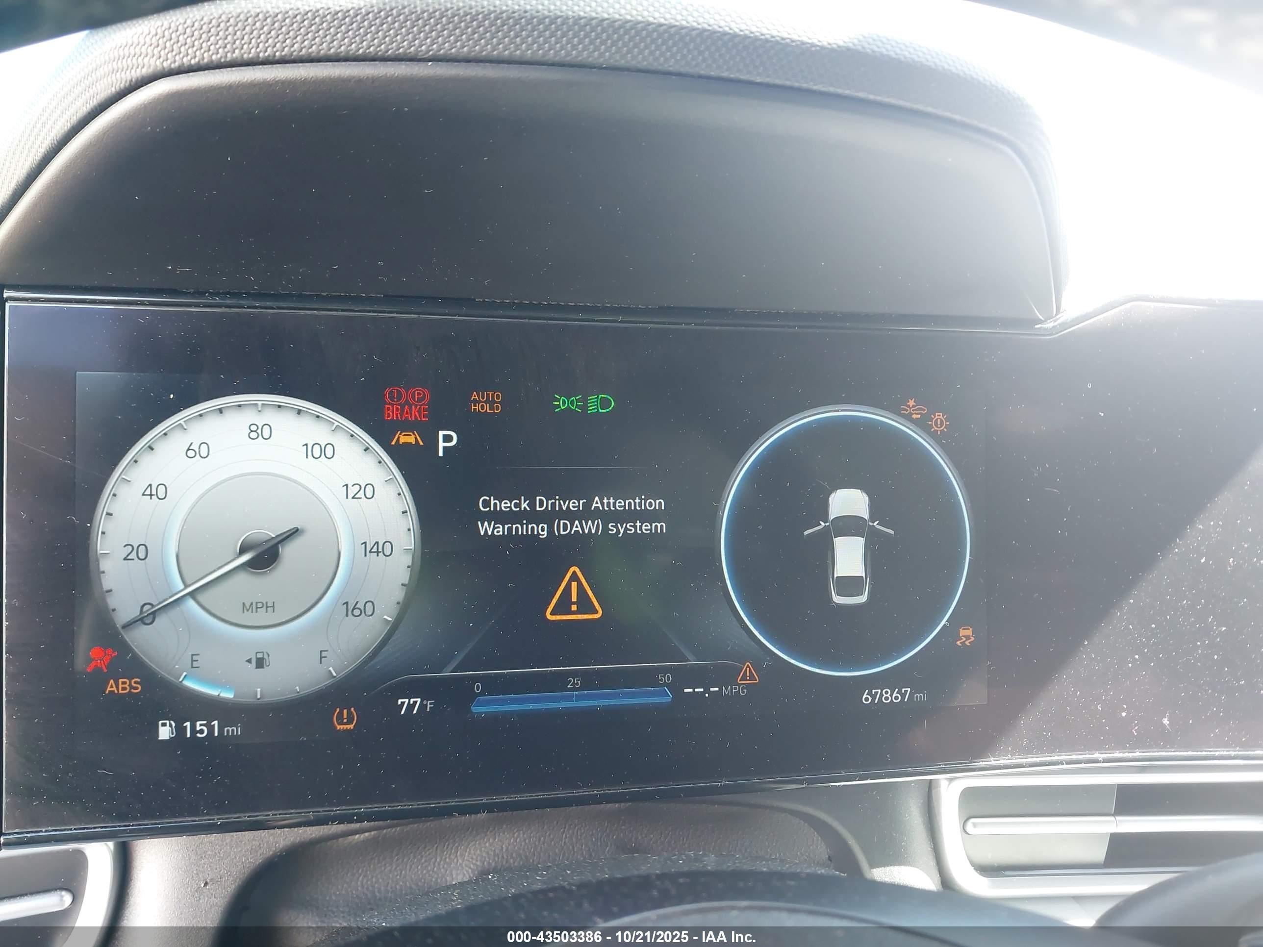 HYUNDAI ELANTRA image 7