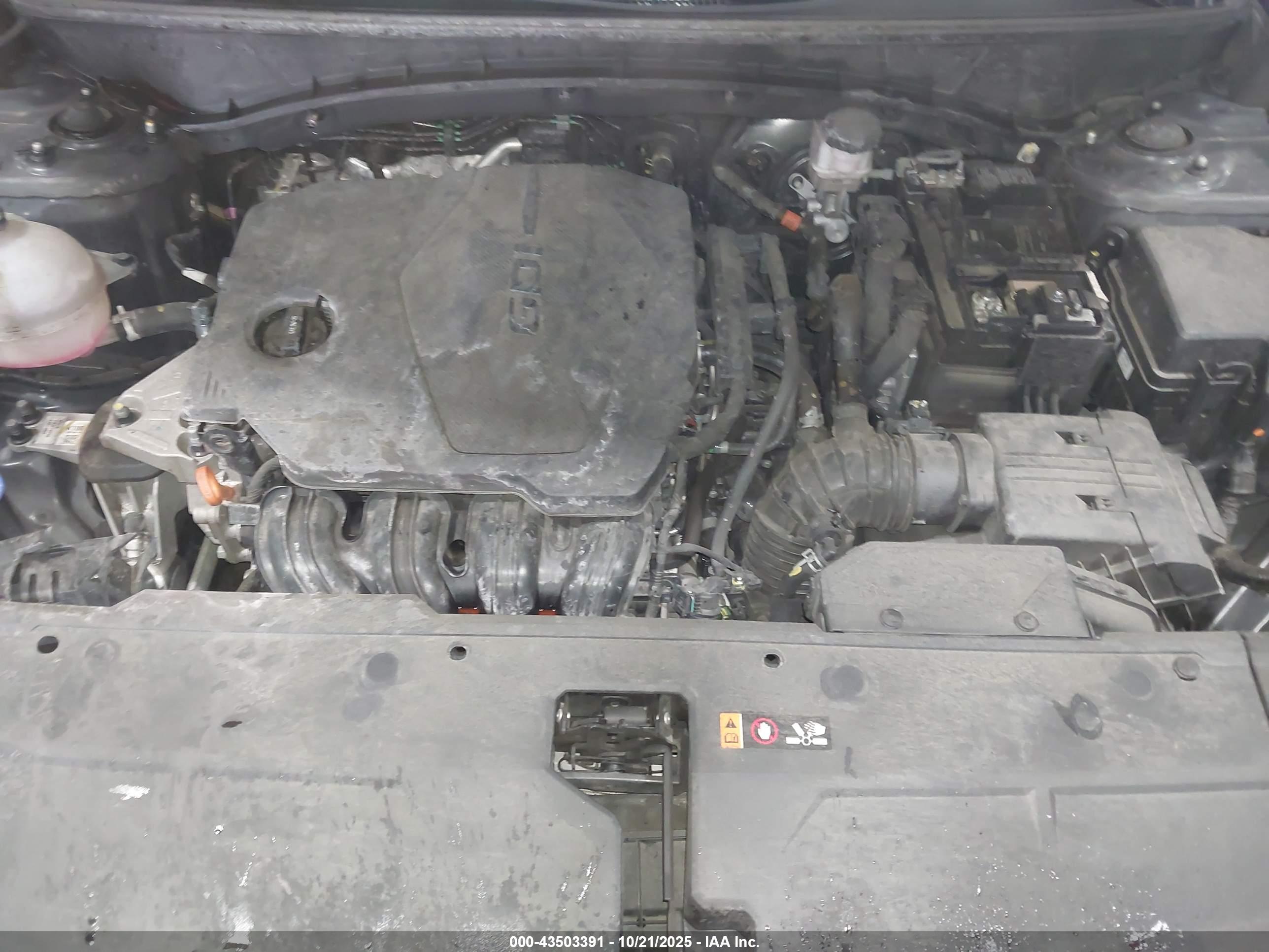 HYUNDAI TUCSON image 10