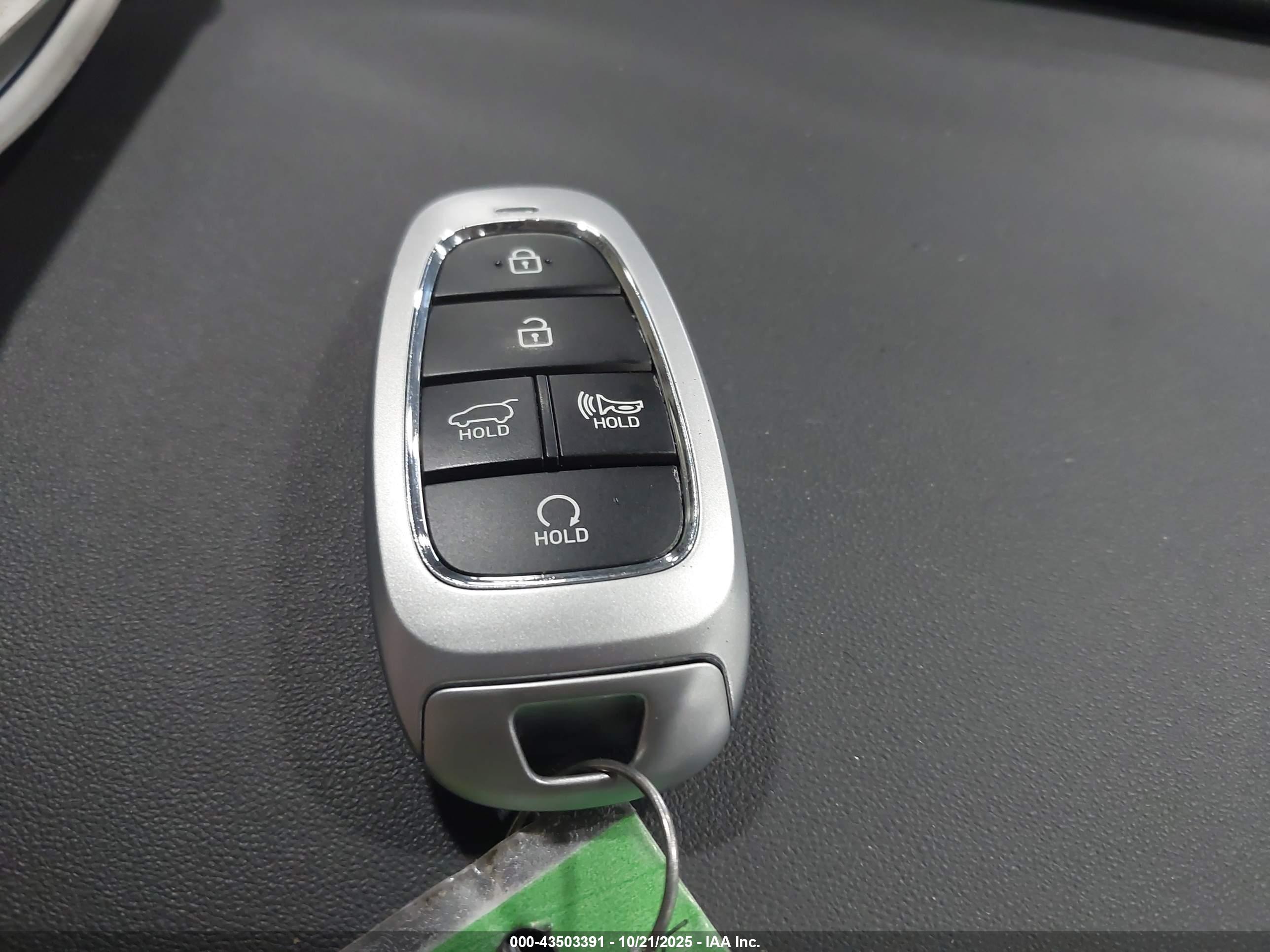 HYUNDAI TUCSON image 11