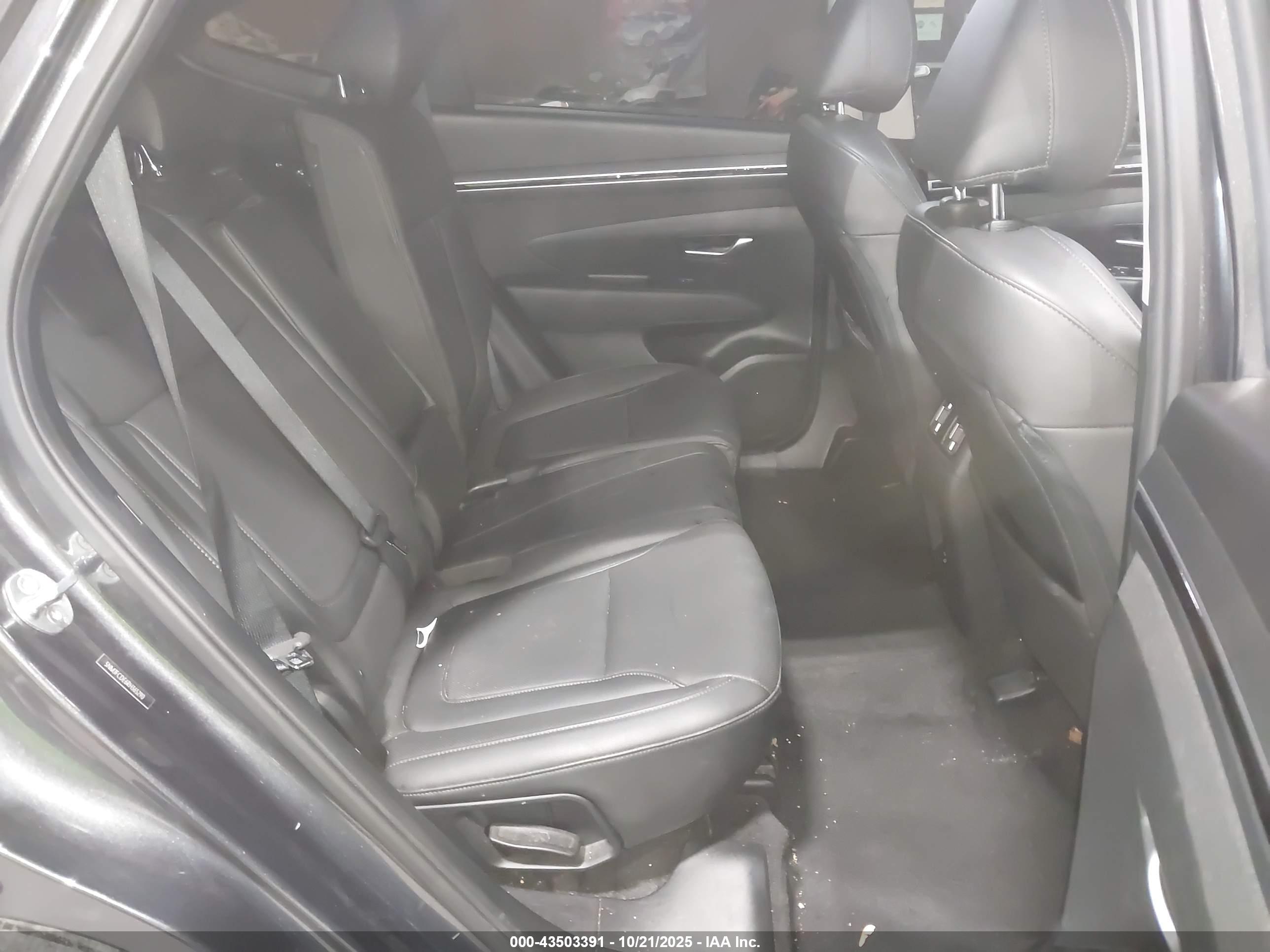 HYUNDAI TUCSON image 8