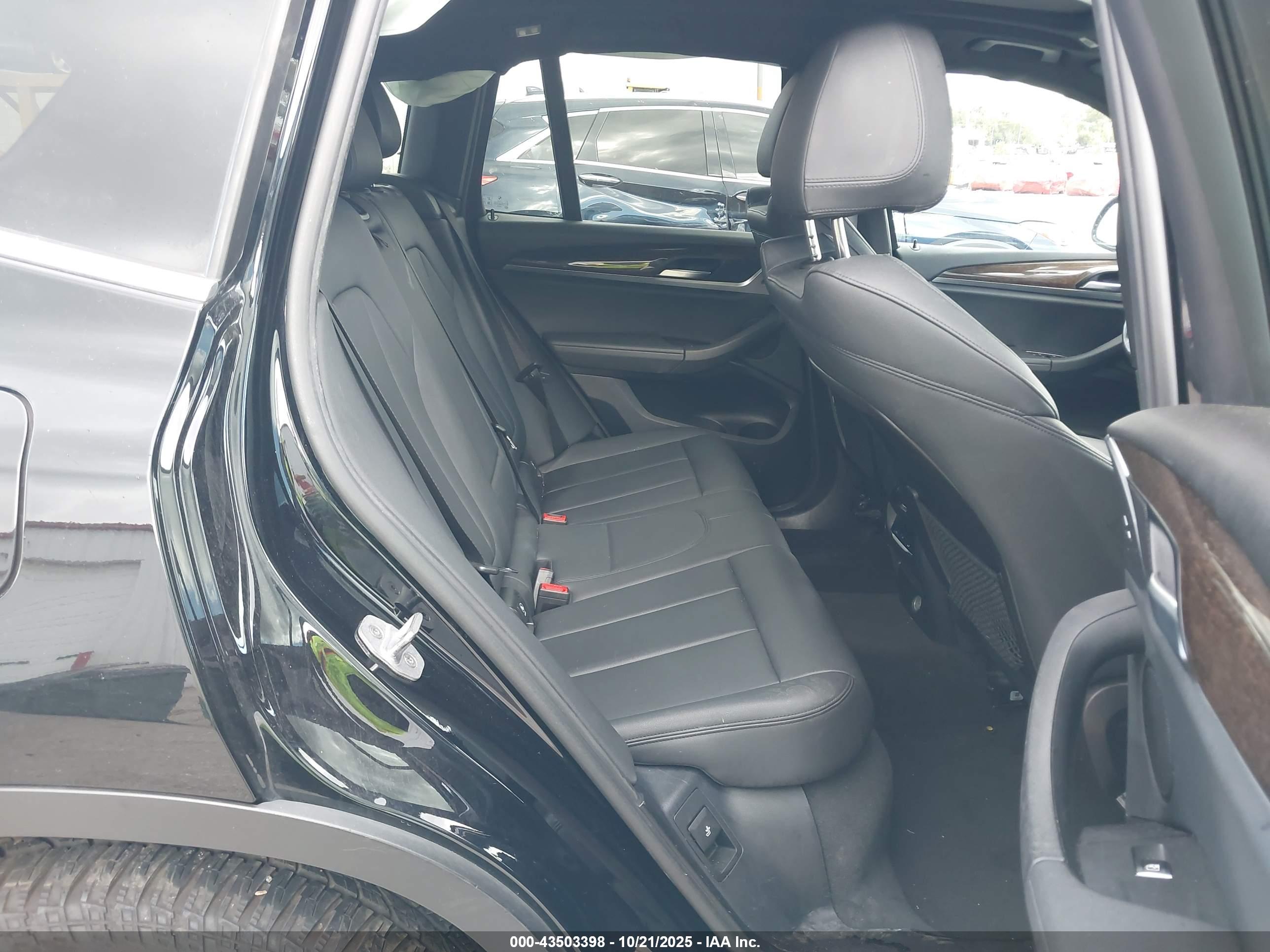 BMW X3 image 8