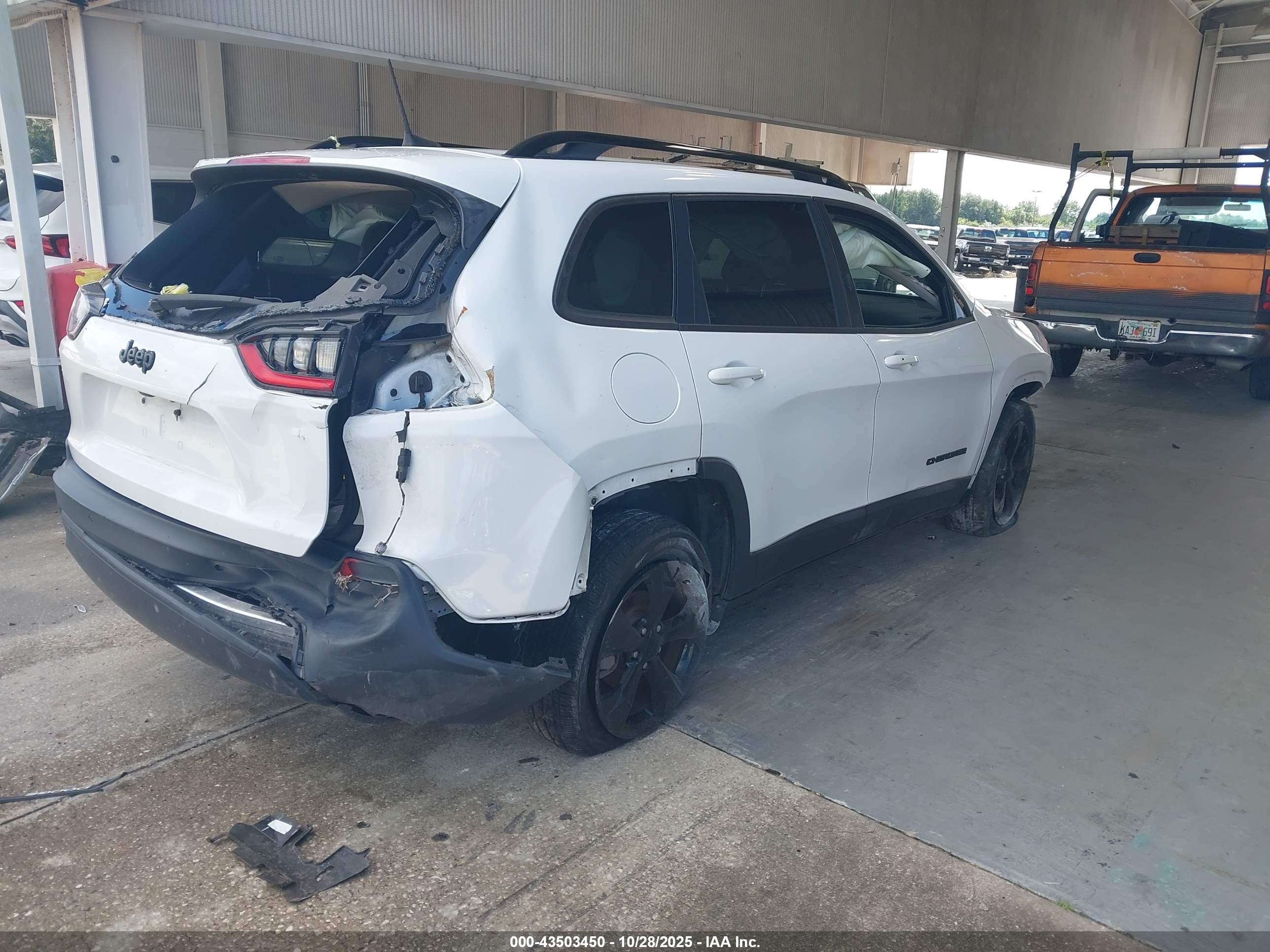 JEEP CHEROKEE image 4