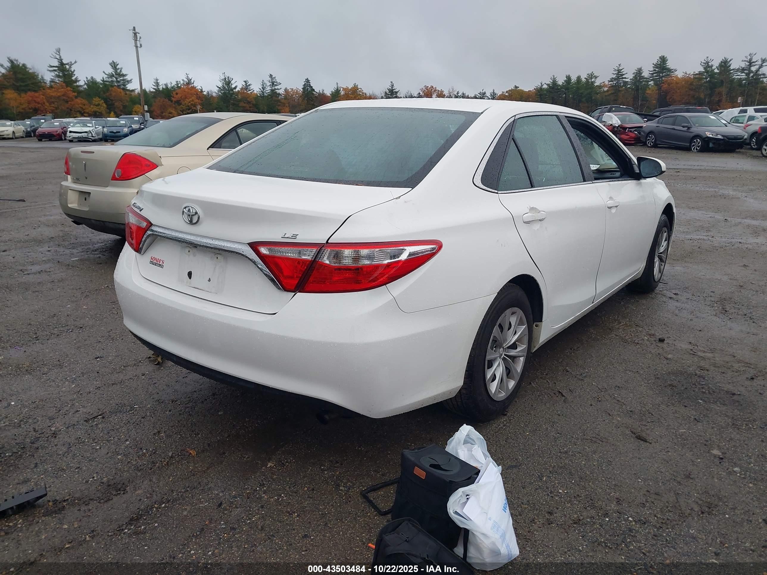 TOYOTA CAMRY image 4