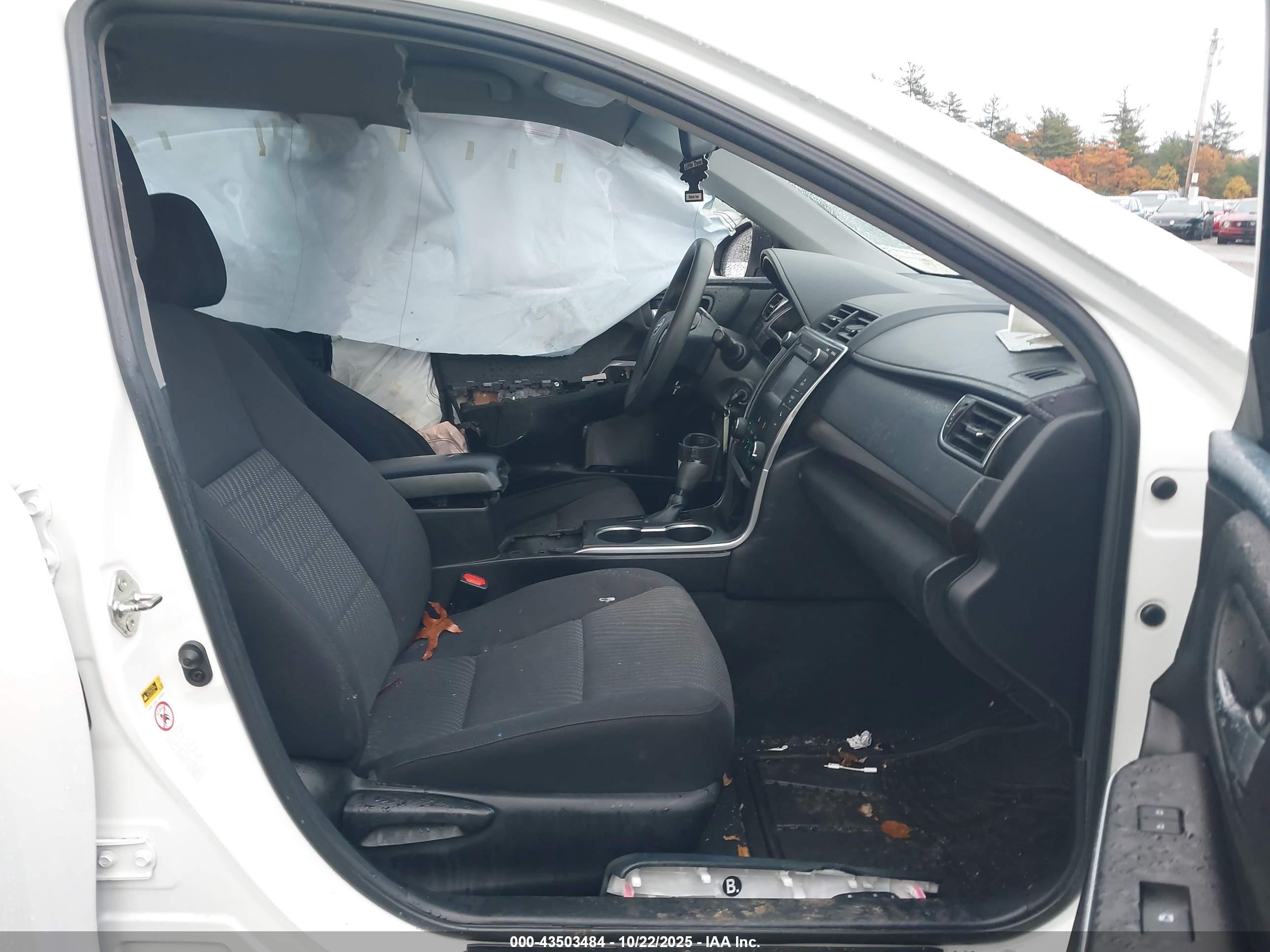 TOYOTA CAMRY image 5
