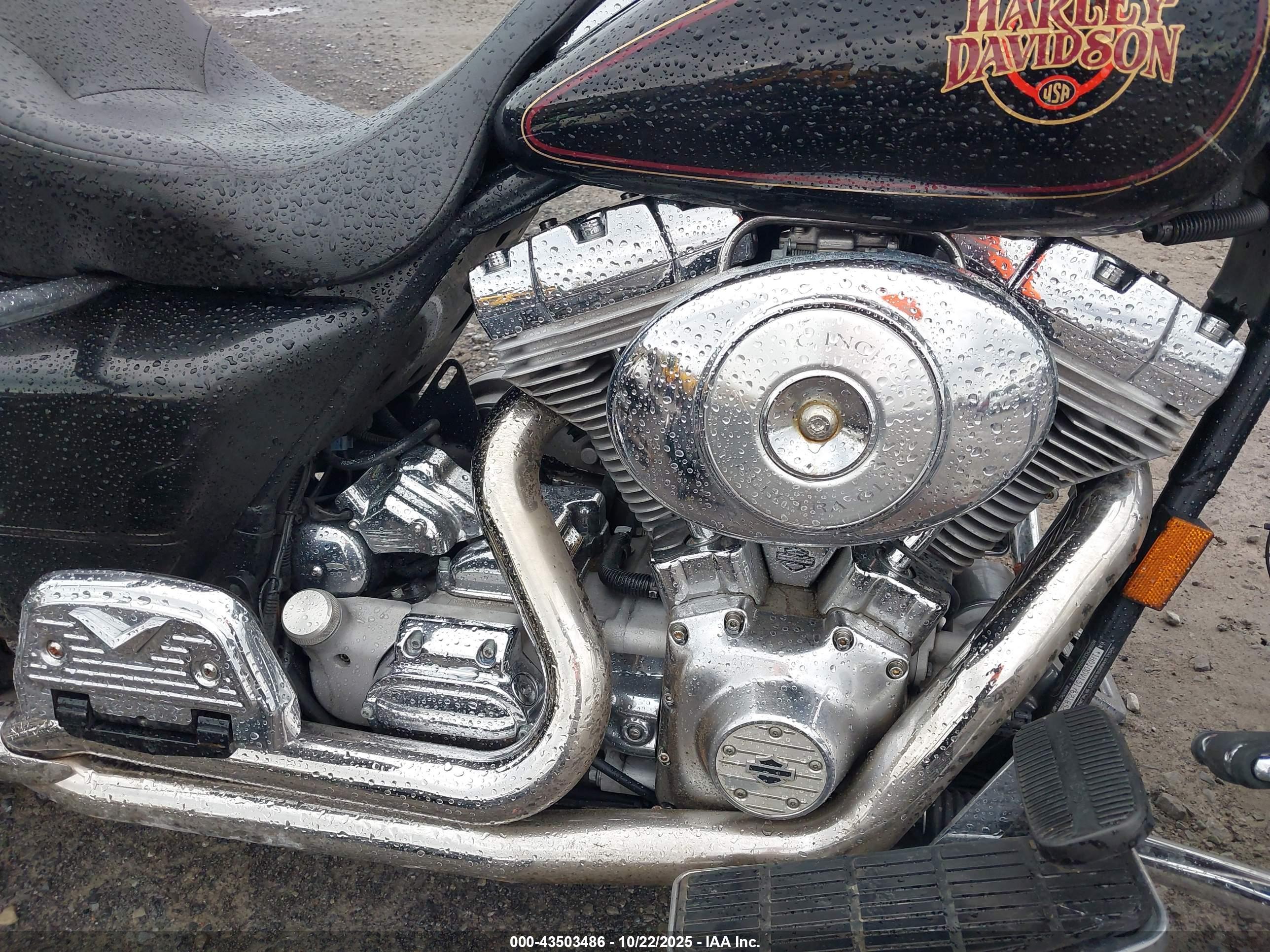 HARLEY-DAVIDSON FLHT image 8