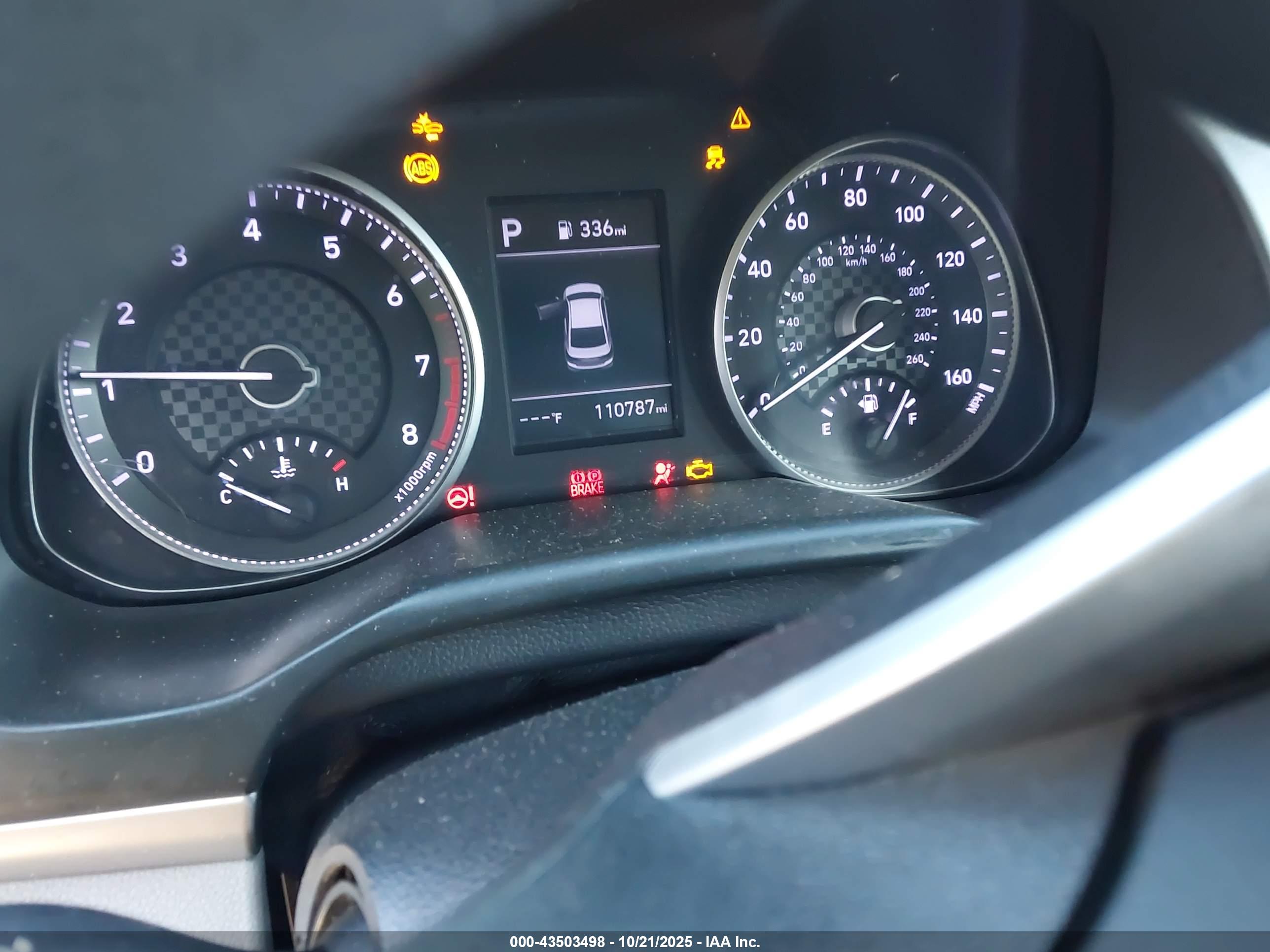 HYUNDAI ELANTRA image 7