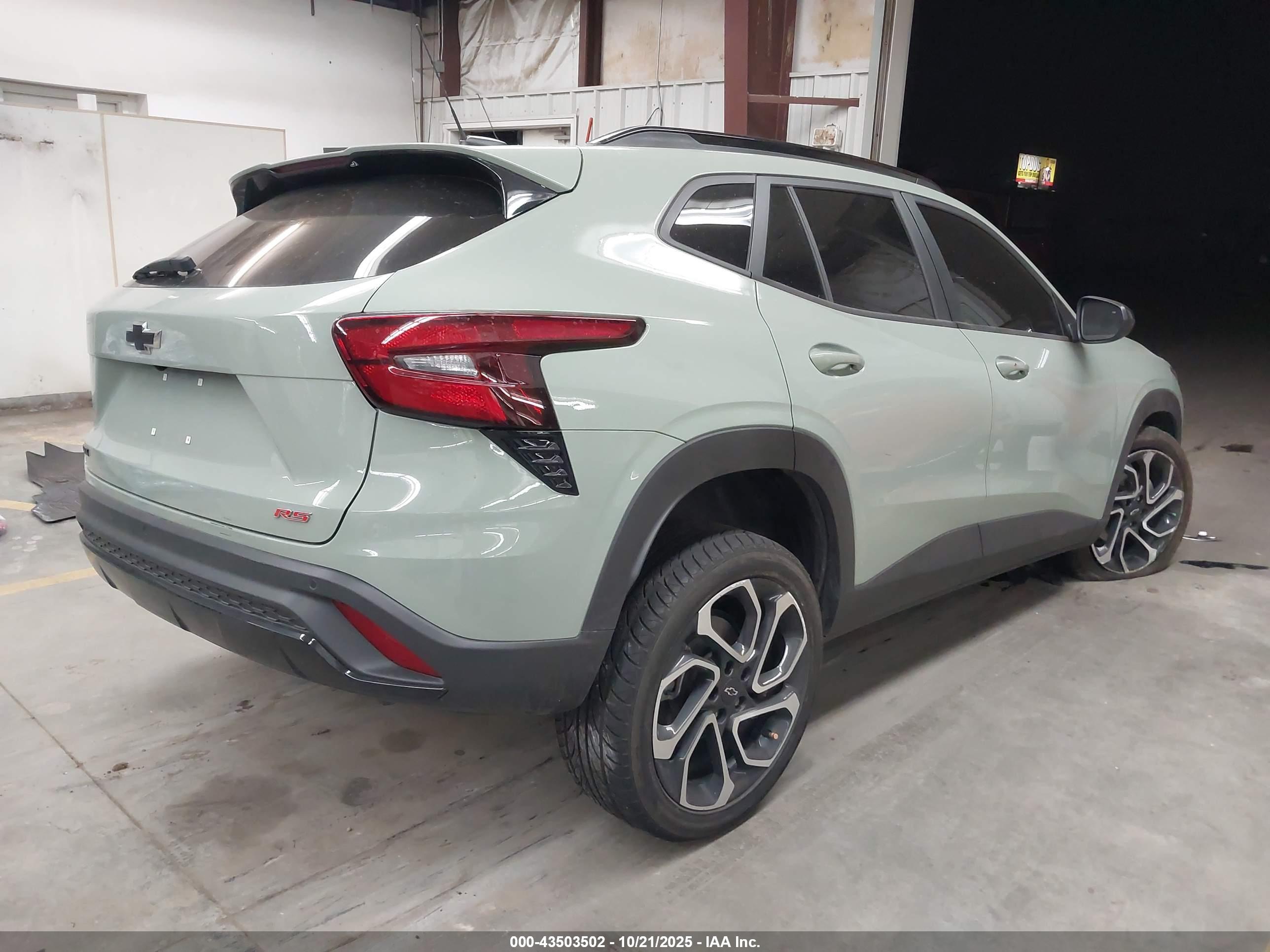 CHEVROLET TRAX image 4