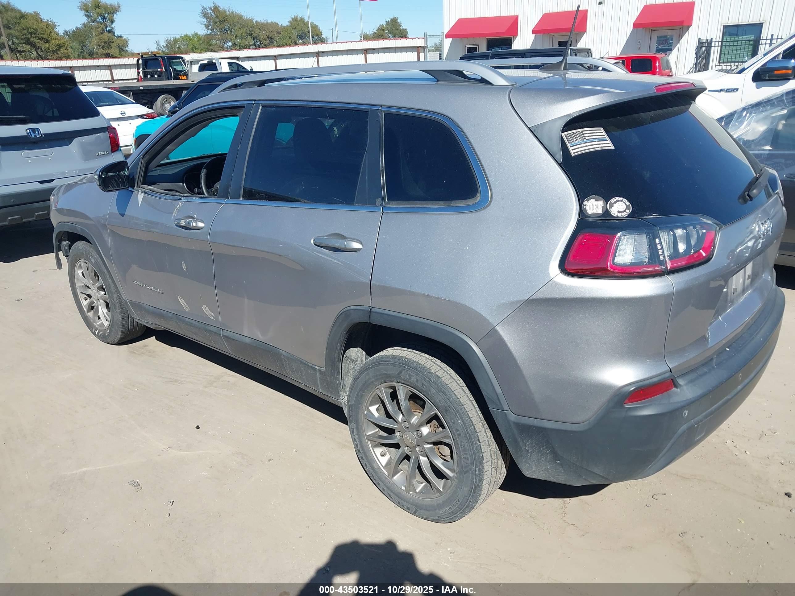 JEEP CHEROKEE image 3