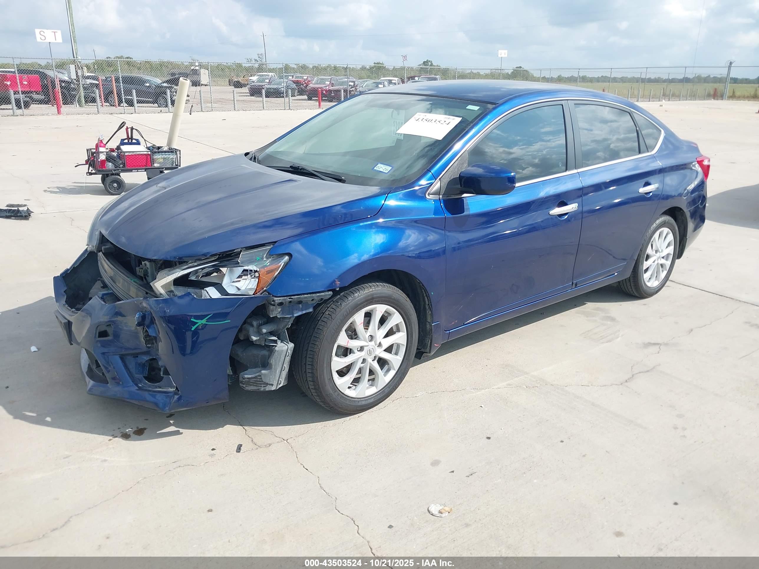 NISSAN SENTRA image 2