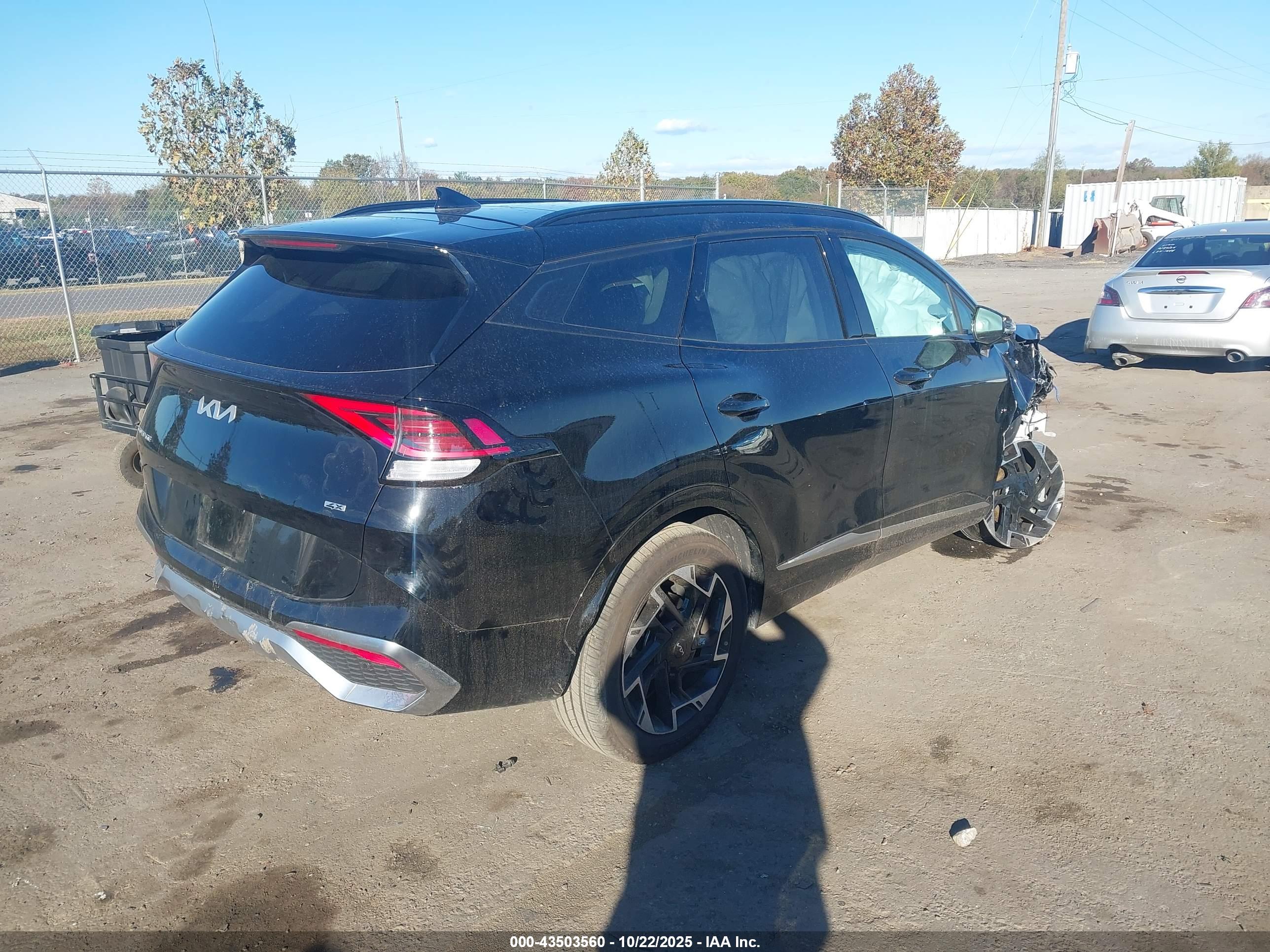 KIA SPORTAGE image 4