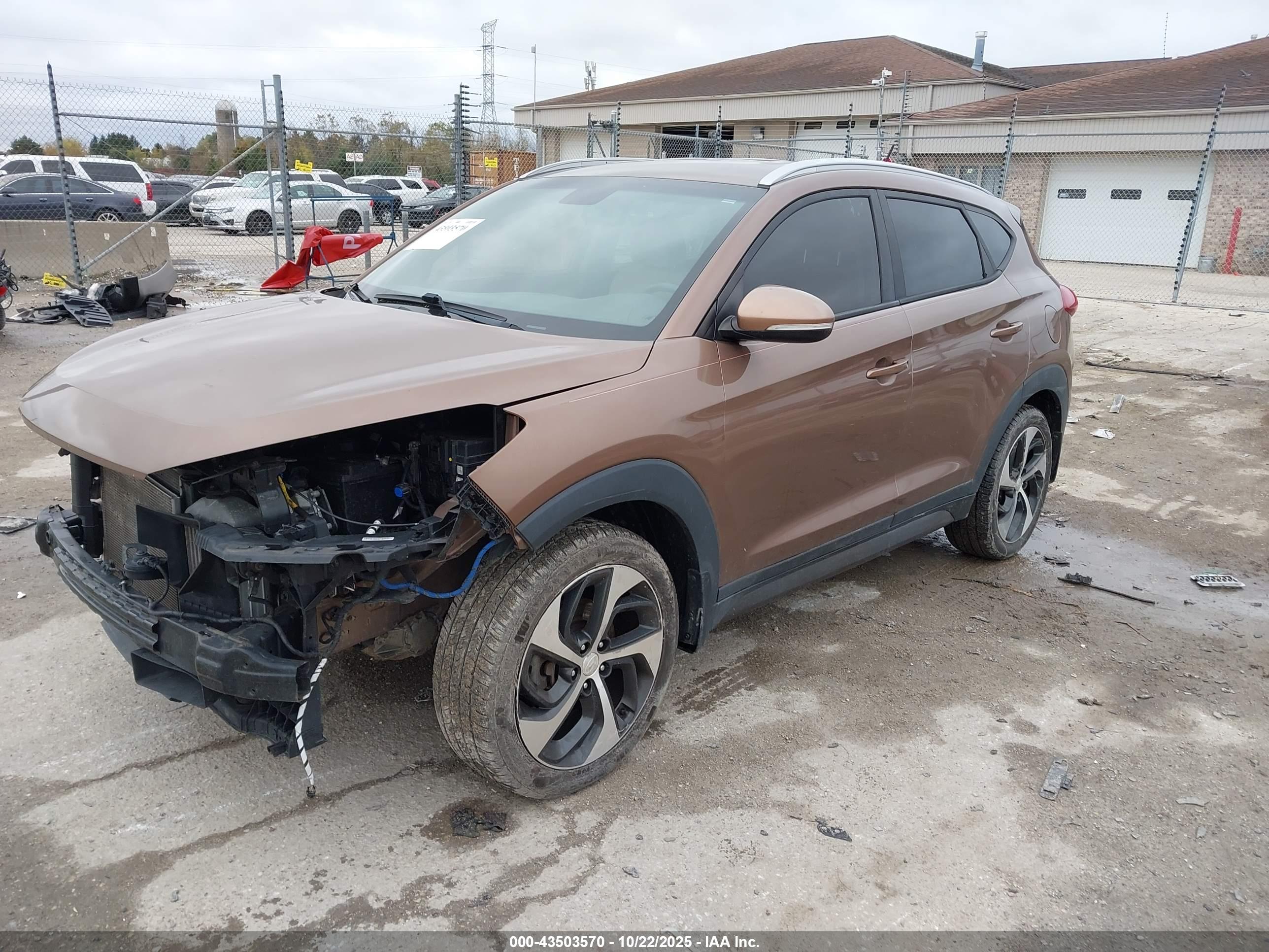 HYUNDAI TUCSON image 2