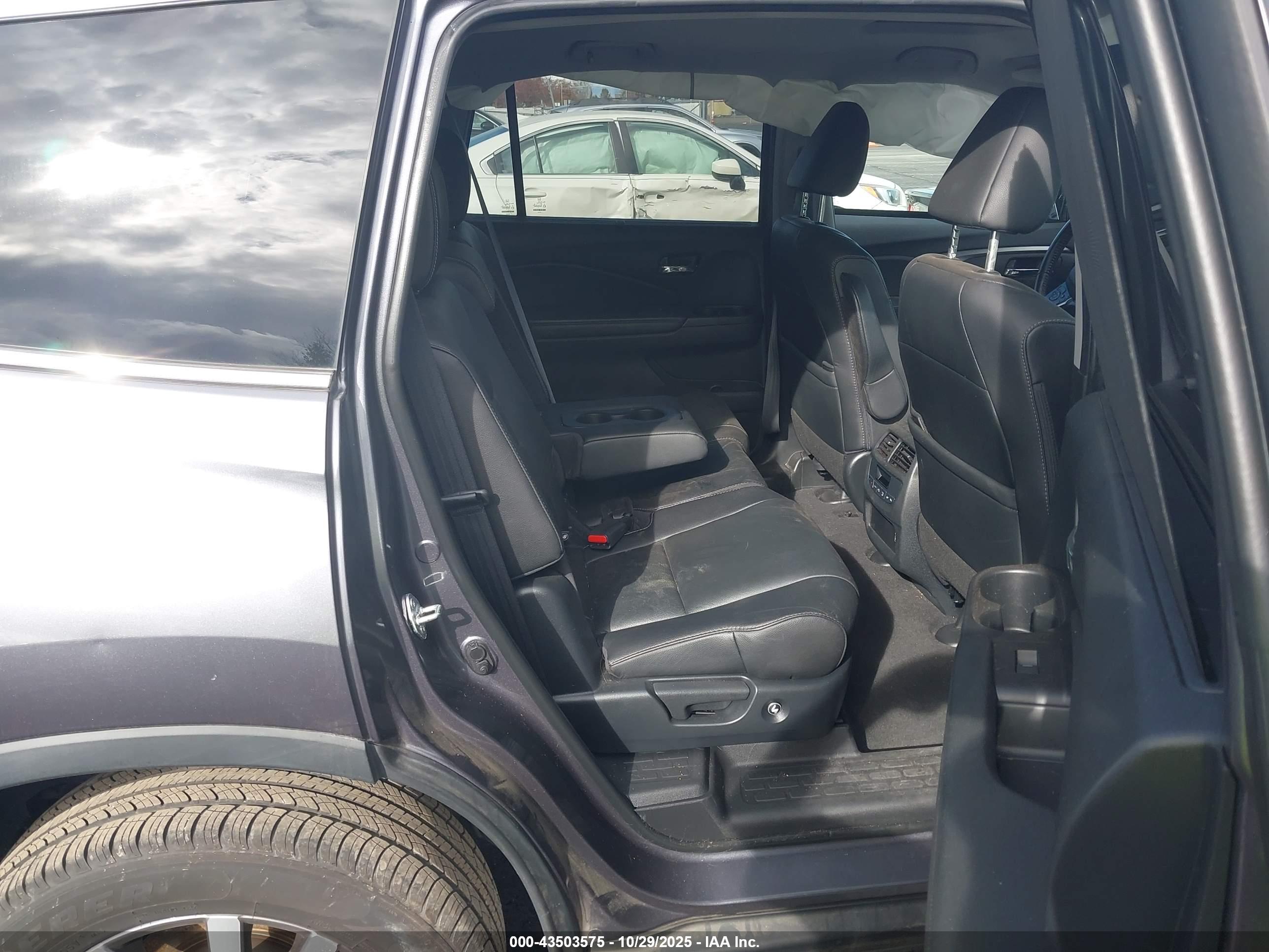 HONDA PILOT image 8