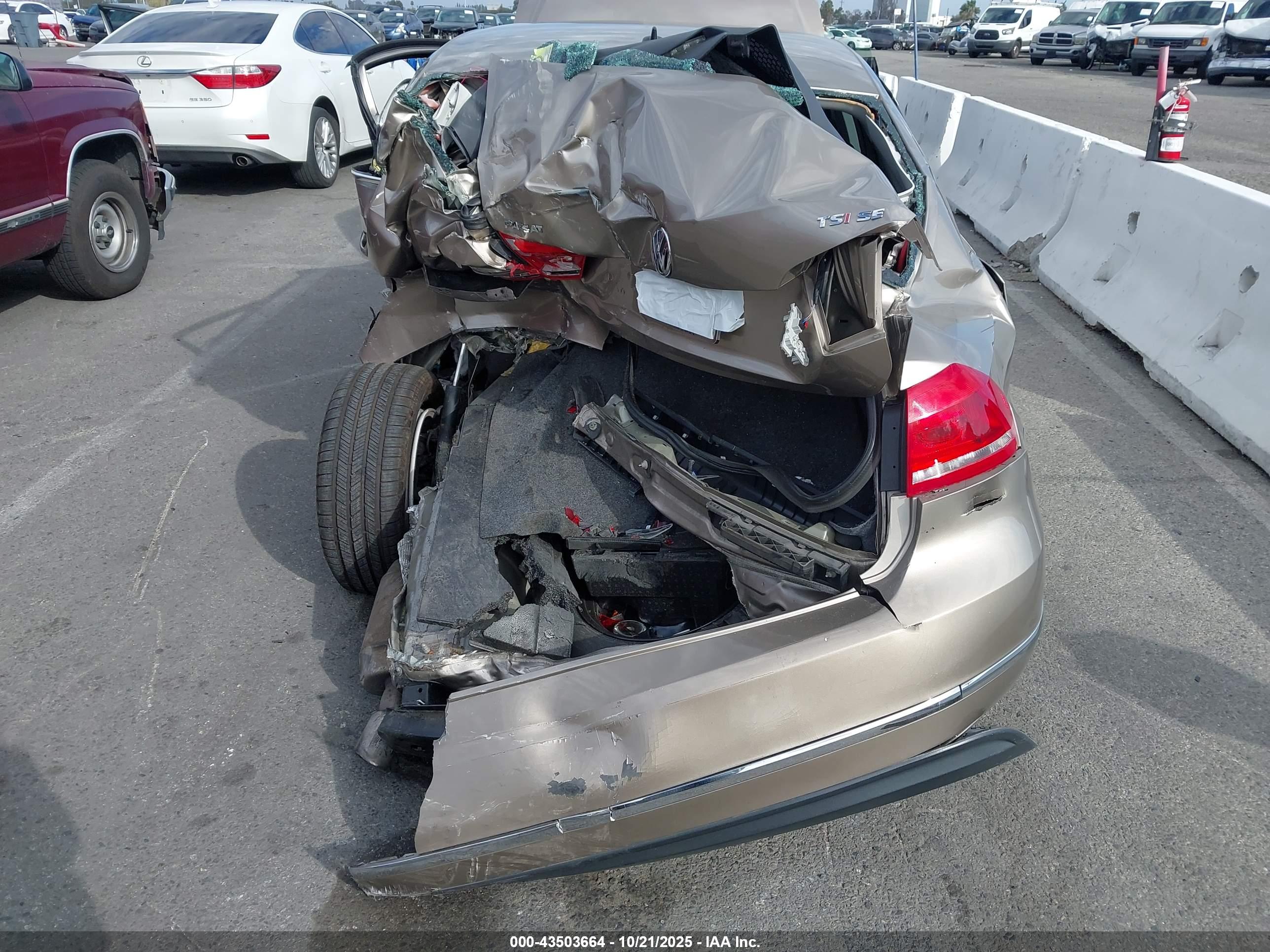 VOLKSWAGEN PASSAT image 6