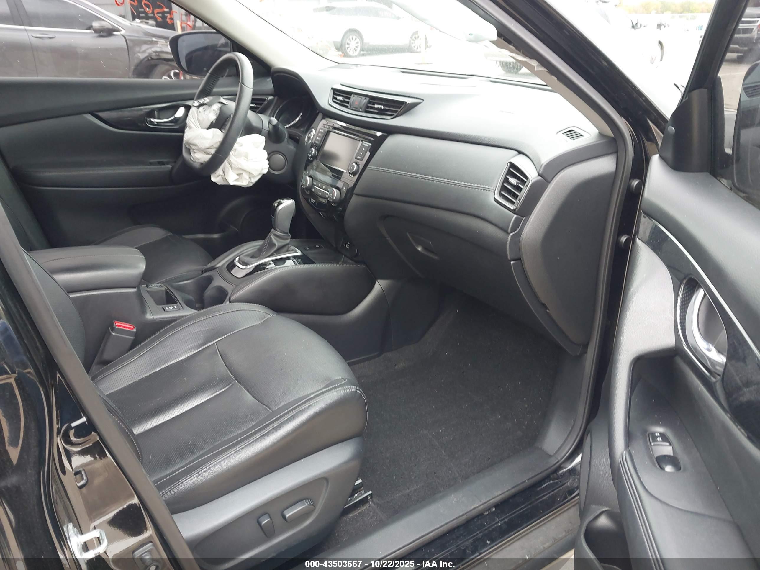 NISSAN ROGUE image 5
