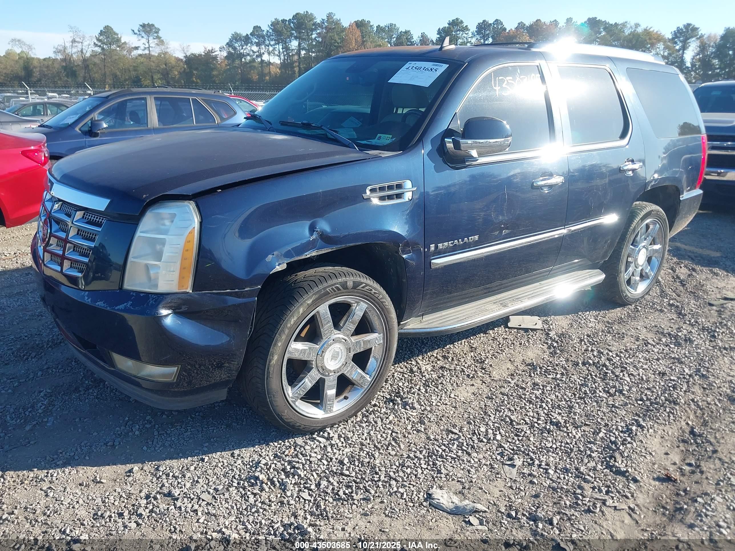 CADILLAC ESCALADE image 6