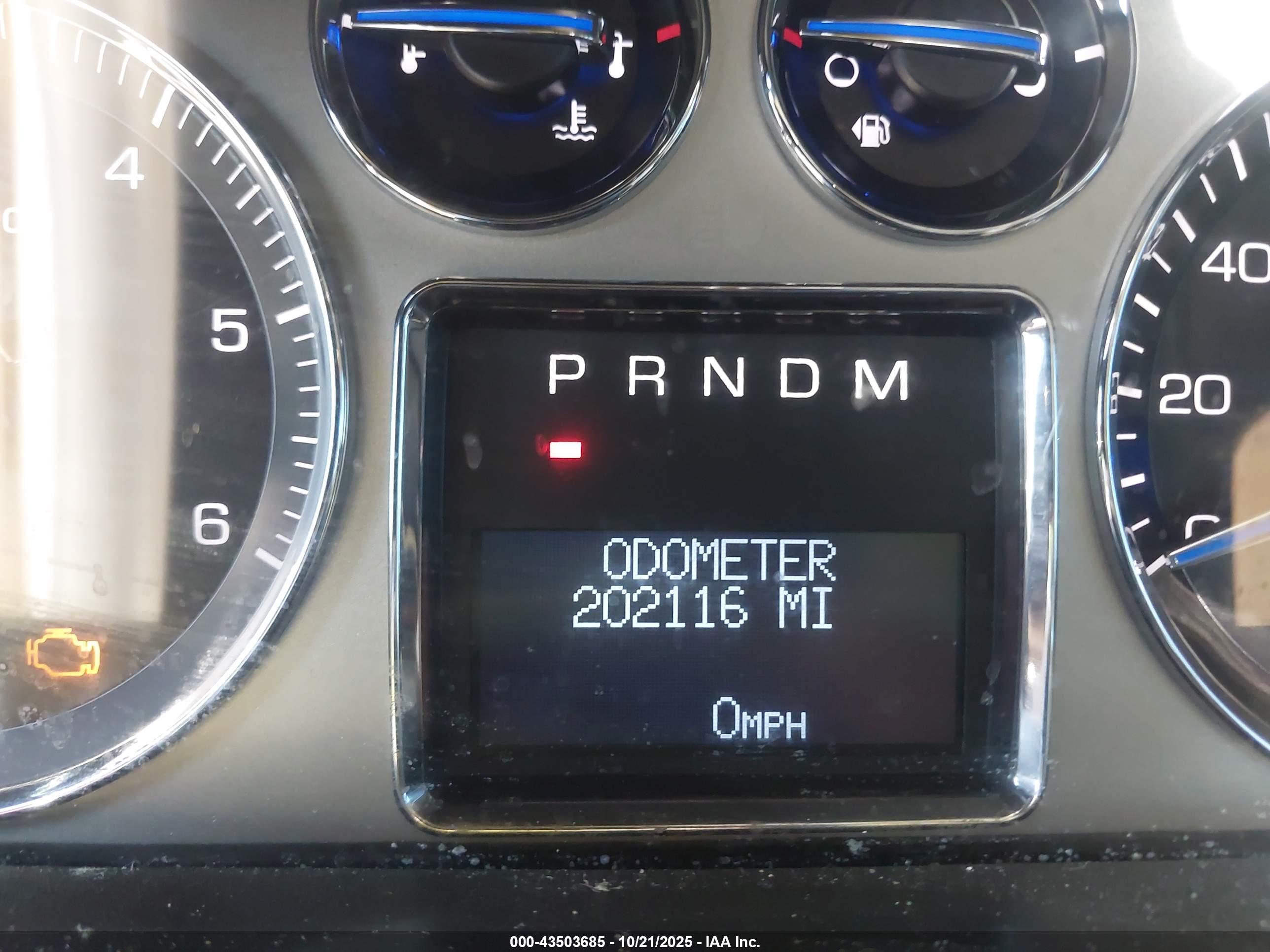 CADILLAC ESCALADE image 7