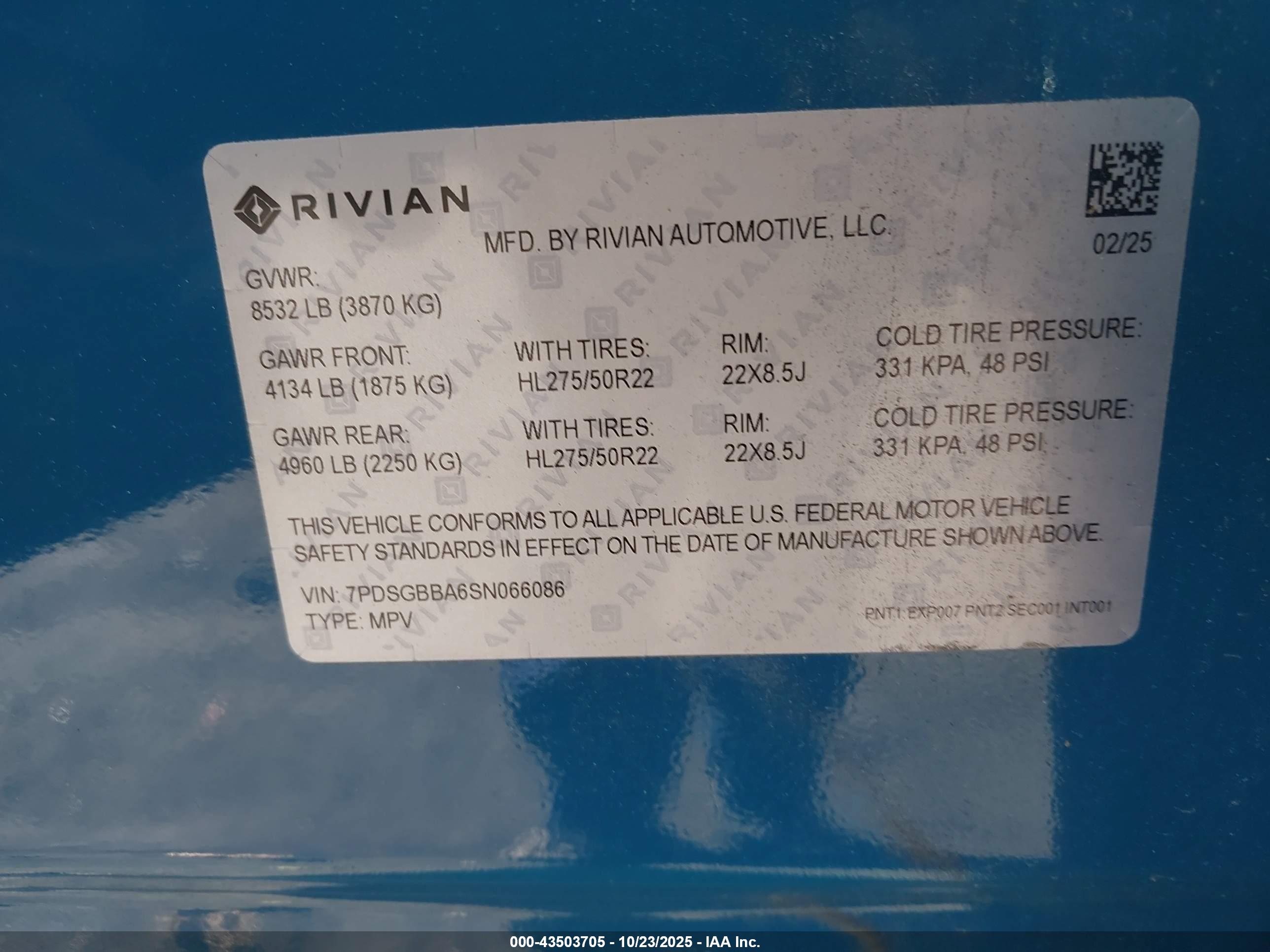 RIVIAN R1S image 9