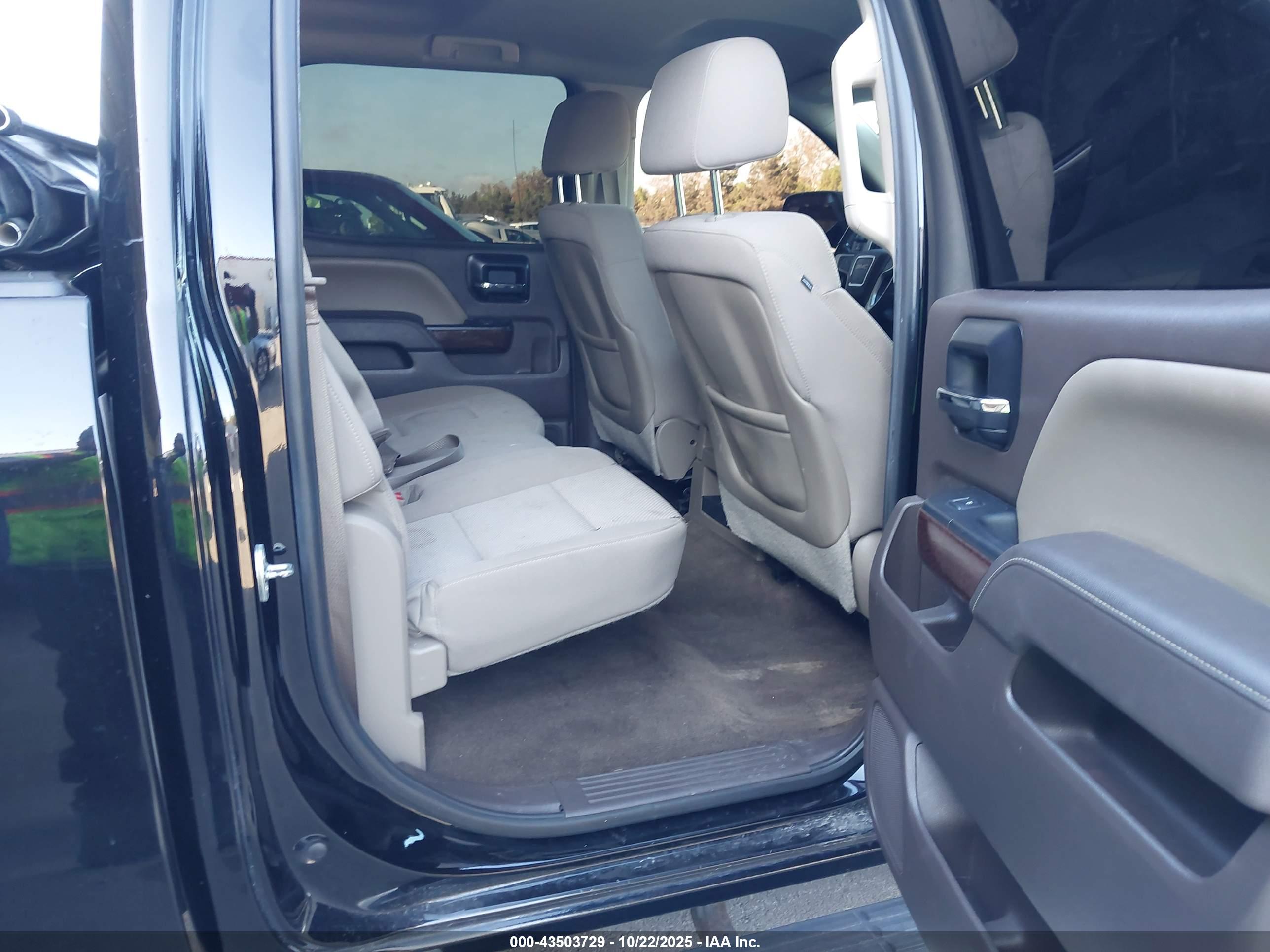 GMC SIERRA image 8