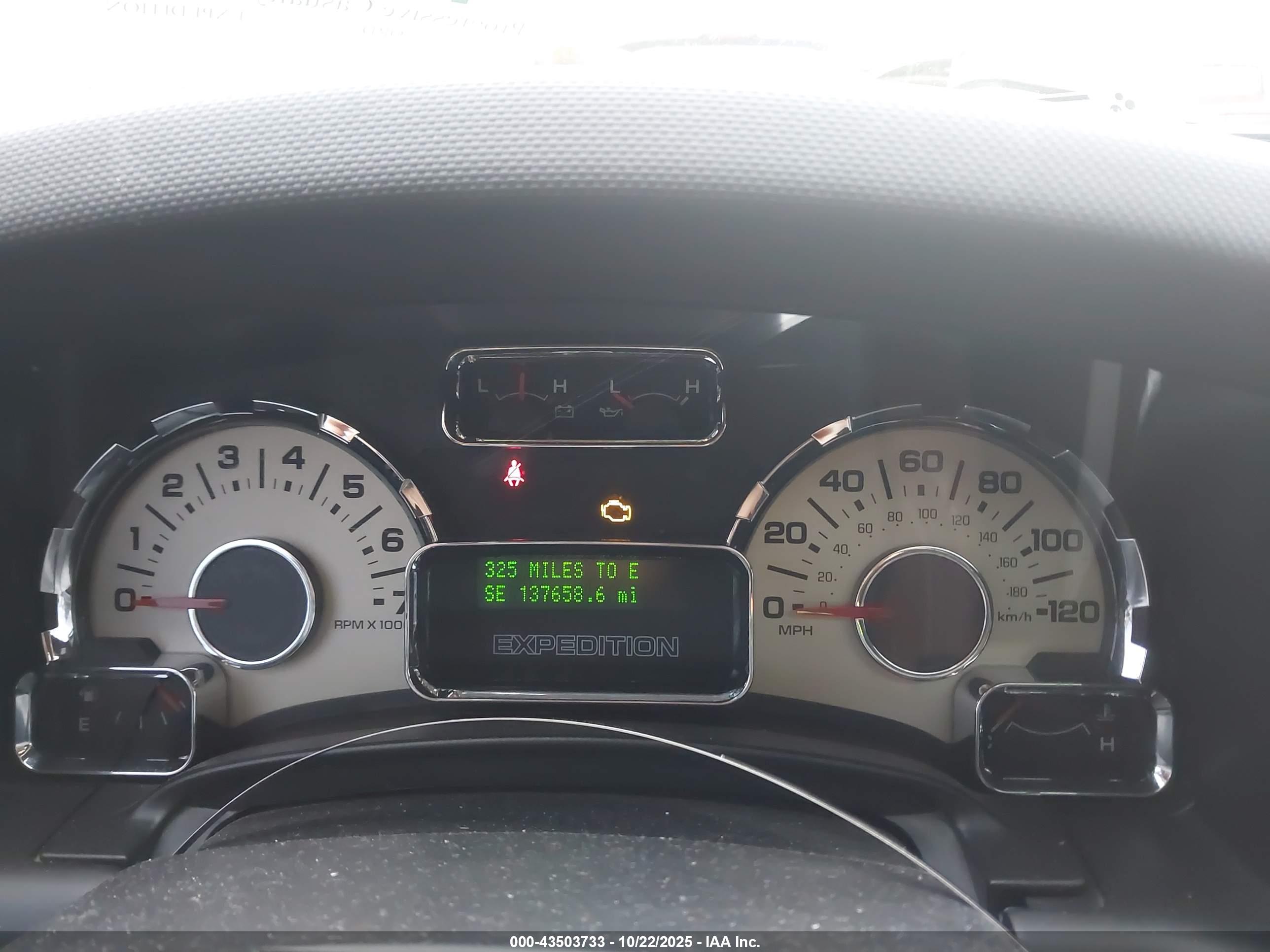 FORD EXPEDITION image 7