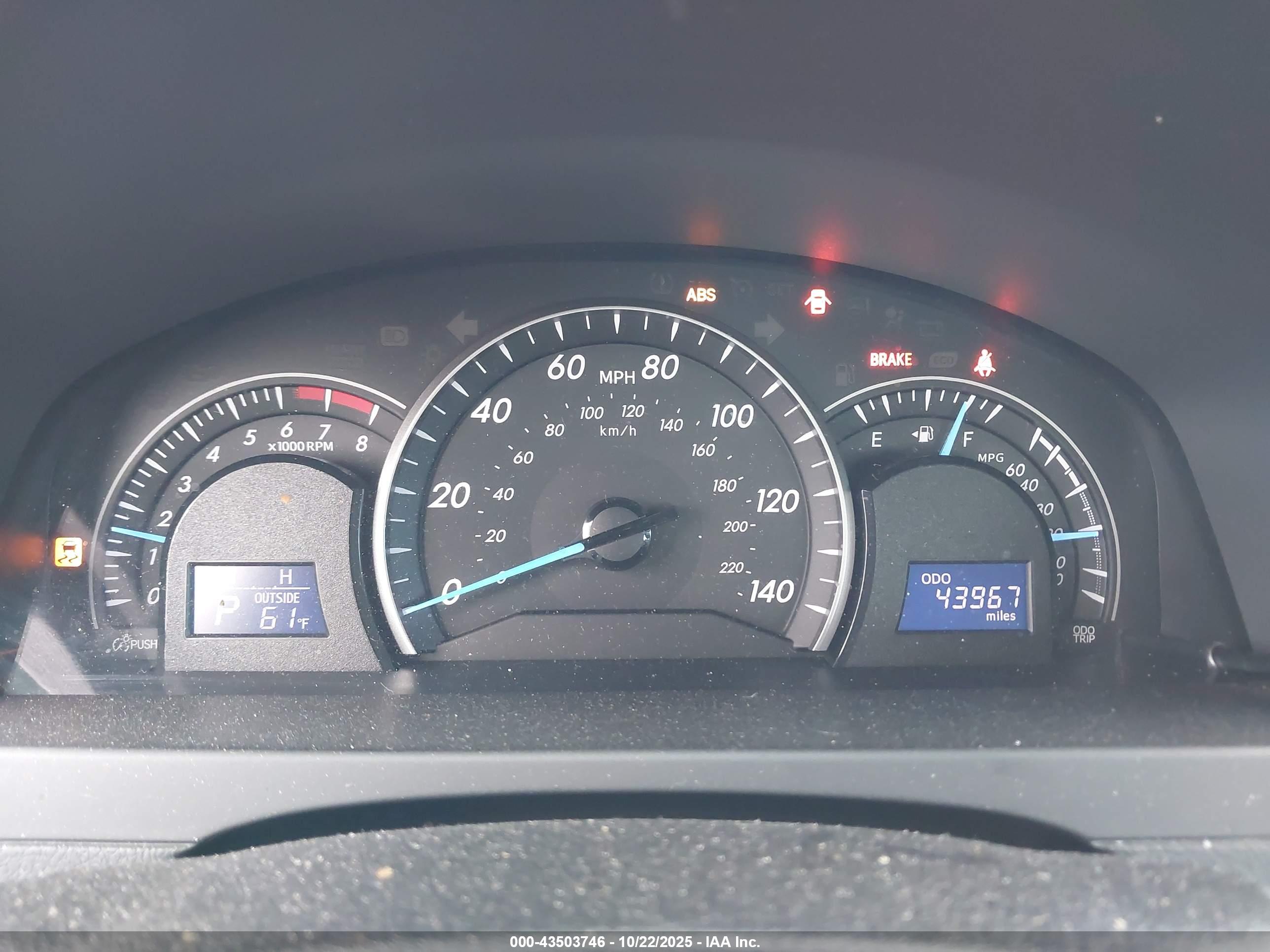 TOYOTA CAMRY image 7