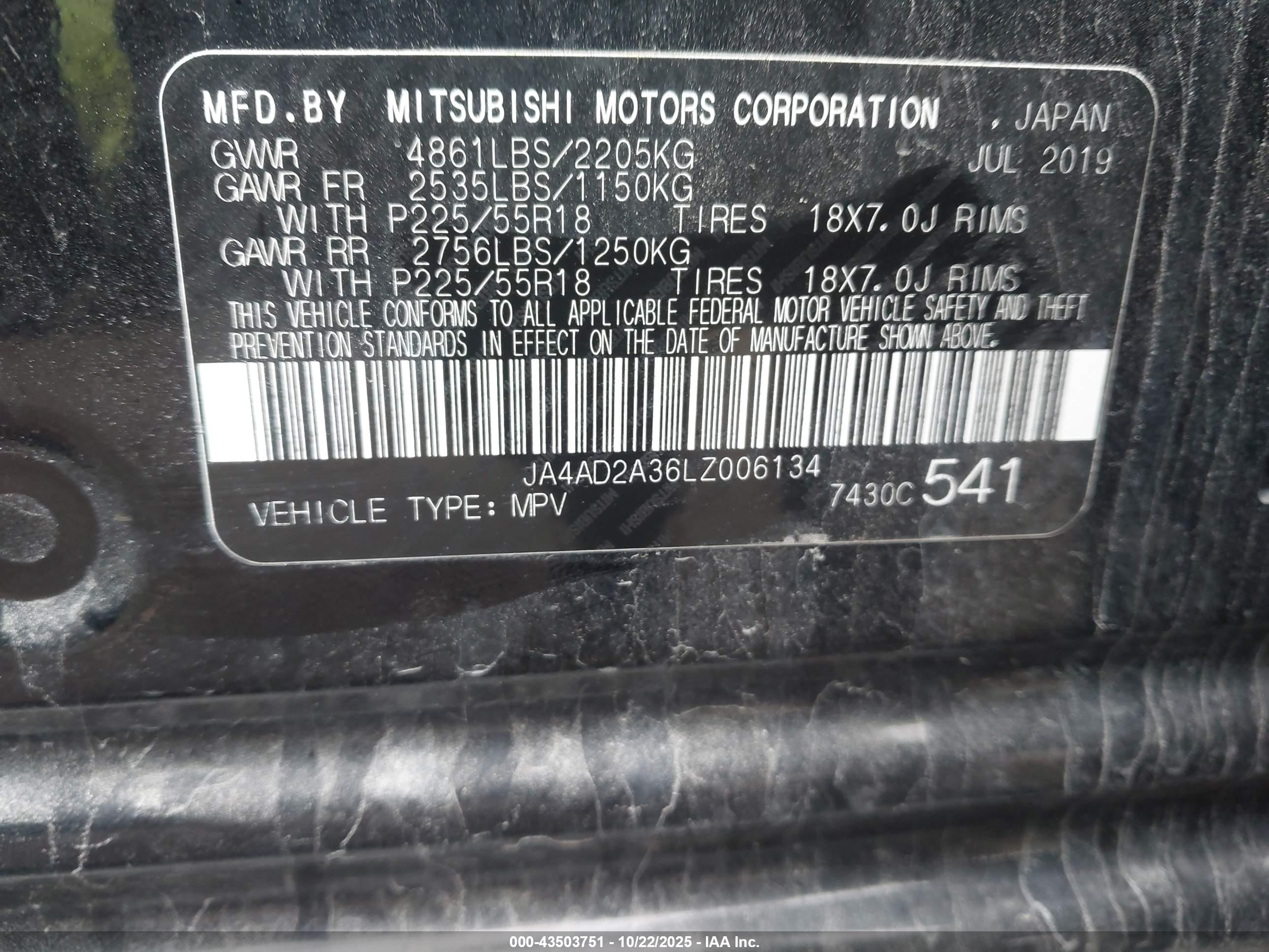 MITSUBISHI OUTLANDER image 9