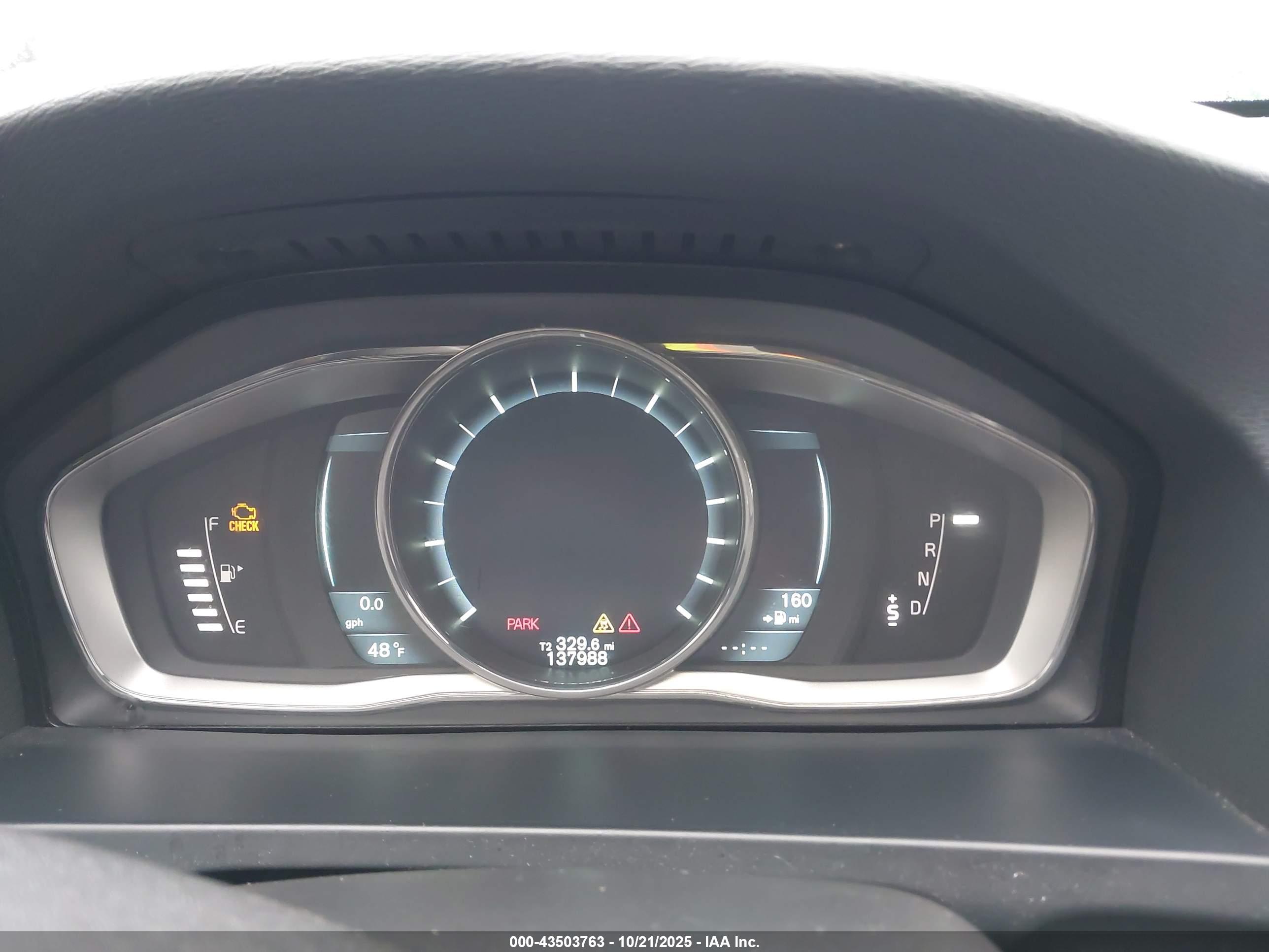 VOLVO S60 image 7