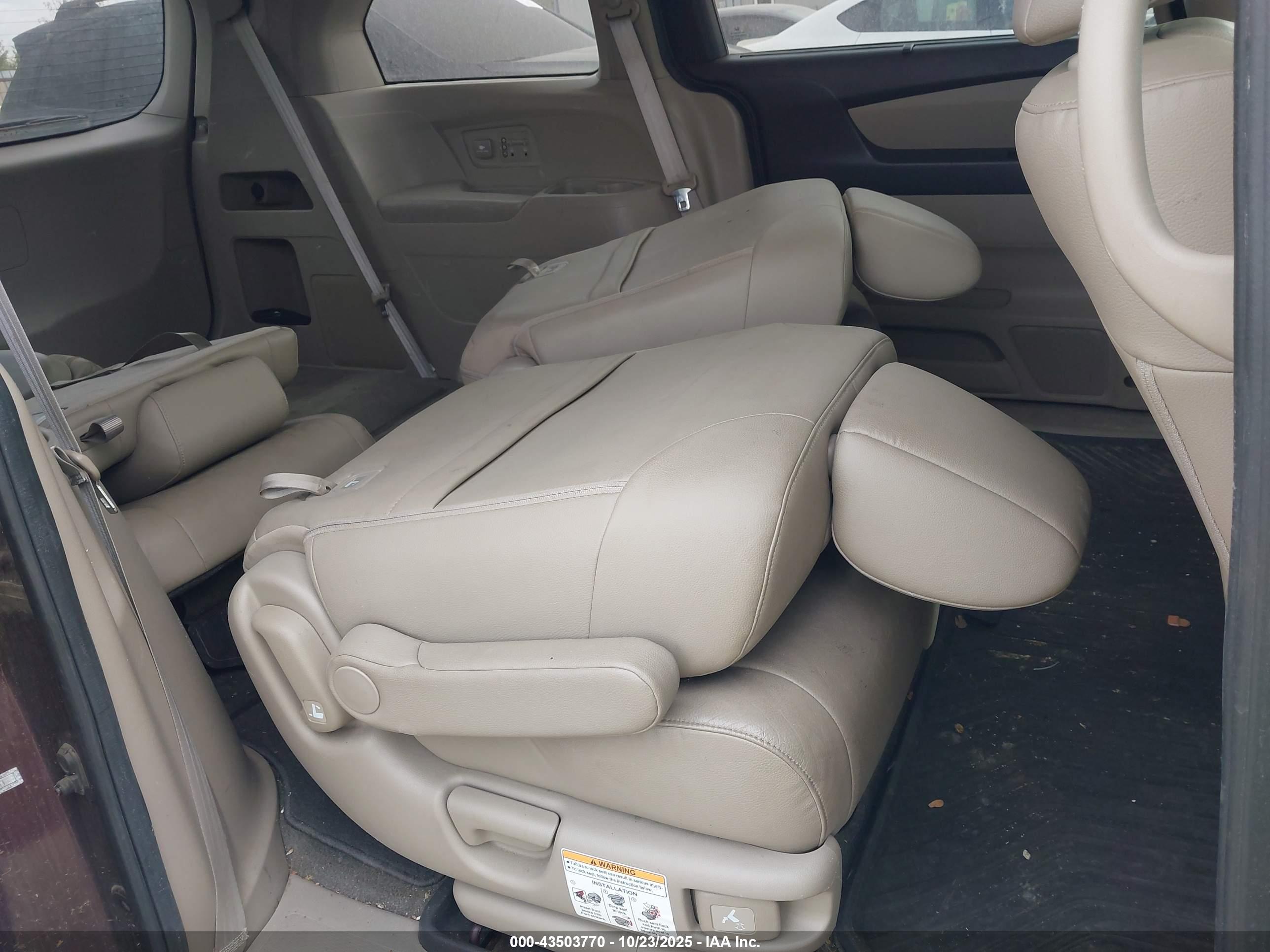 HONDA ODYSSEY image 8
