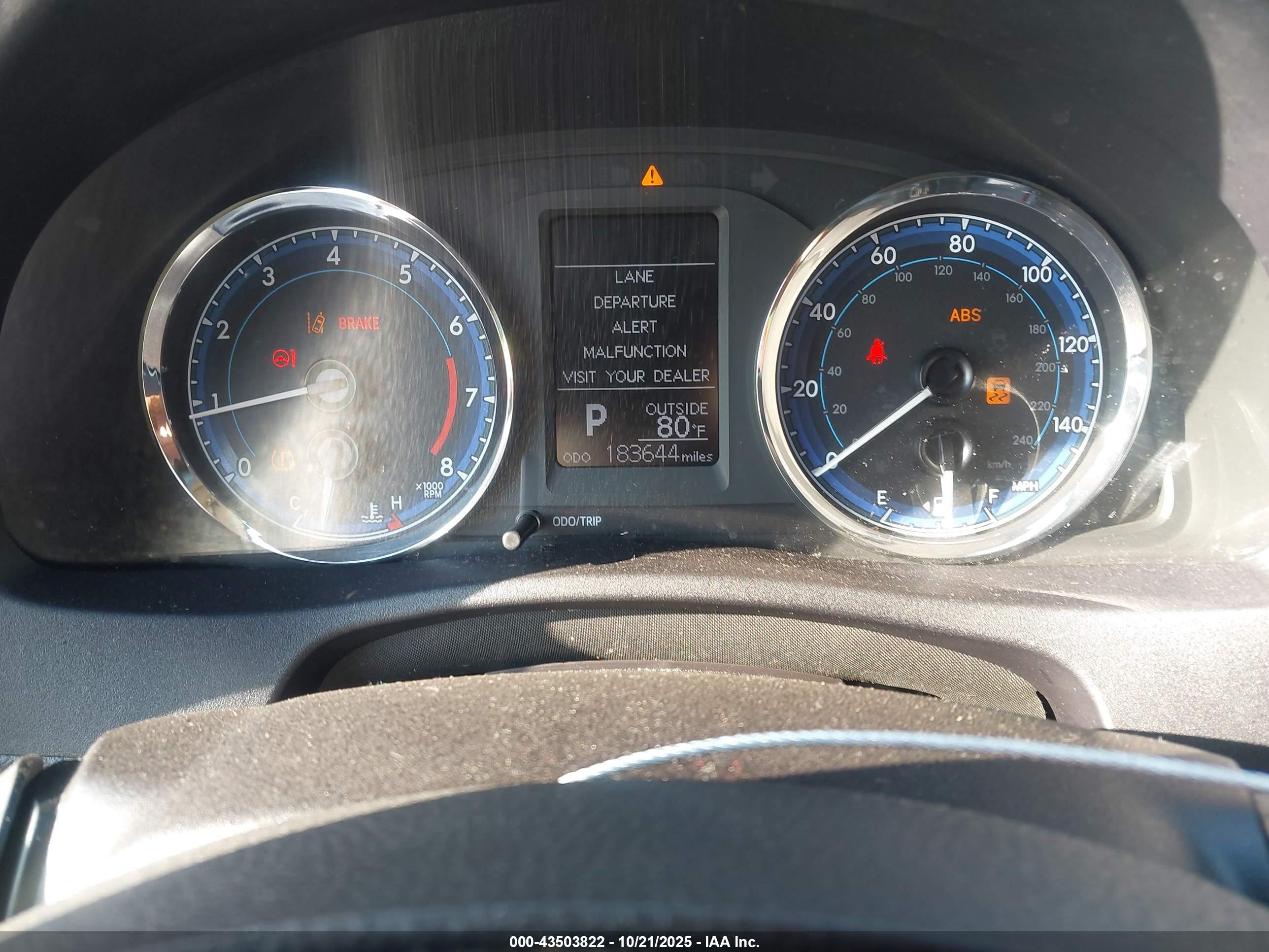 TOYOTA COROLLA image 7