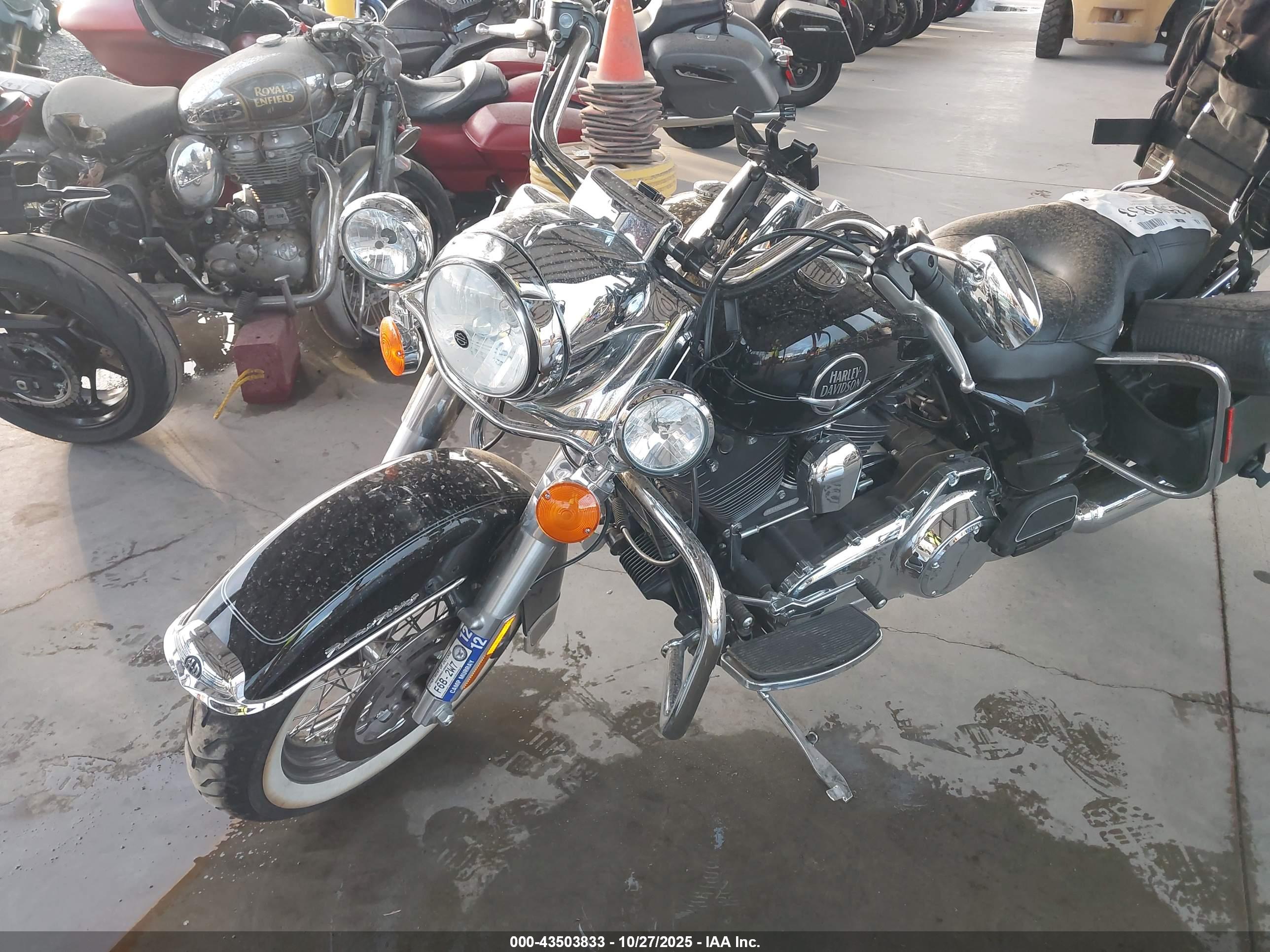 HARLEY-DAVIDSON FLHRC image 2