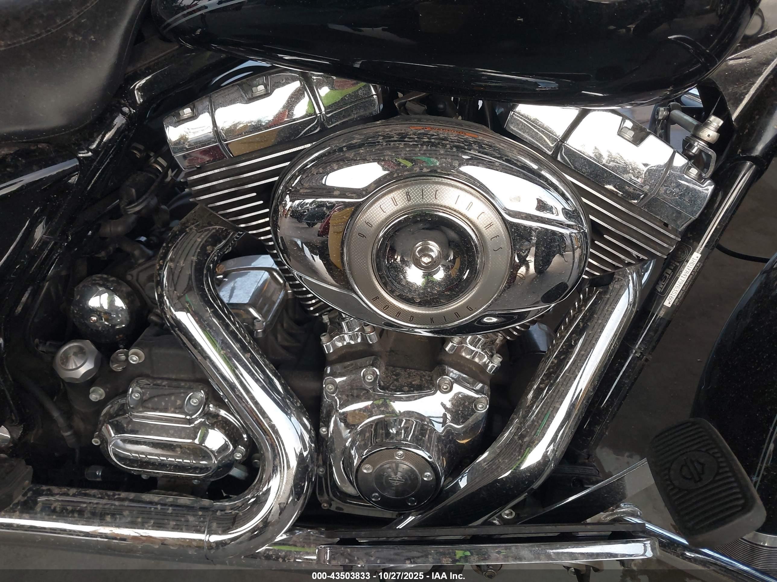 HARLEY-DAVIDSON FLHRC image 8