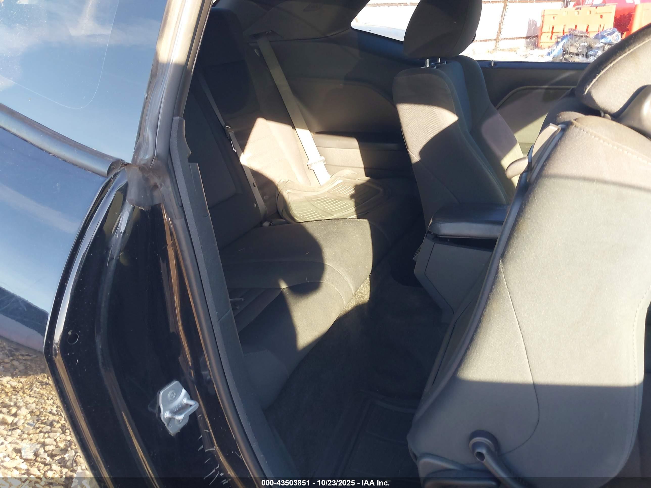 DODGE CHALLENGER image 8