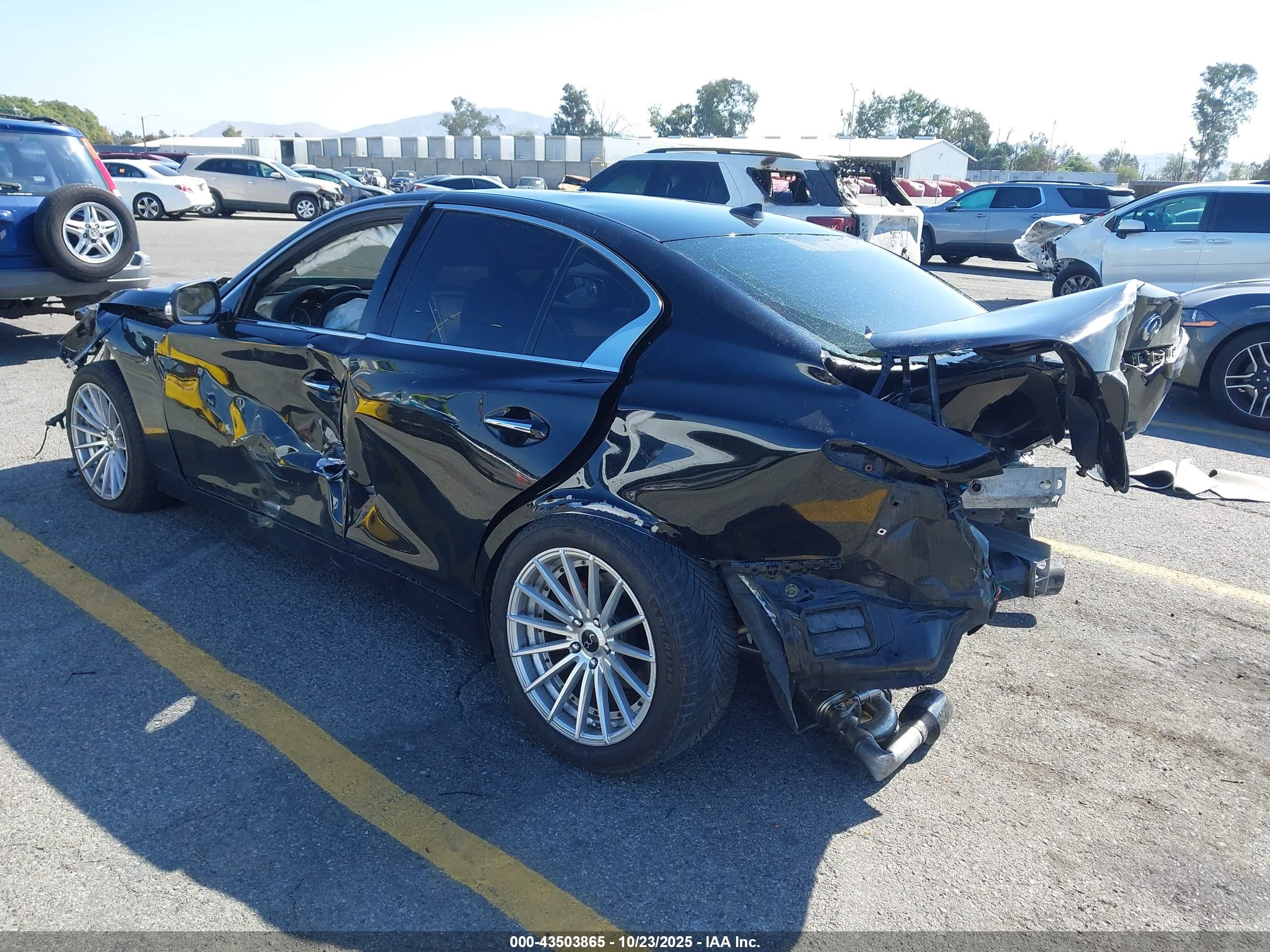 INFINITI Q50 image 3