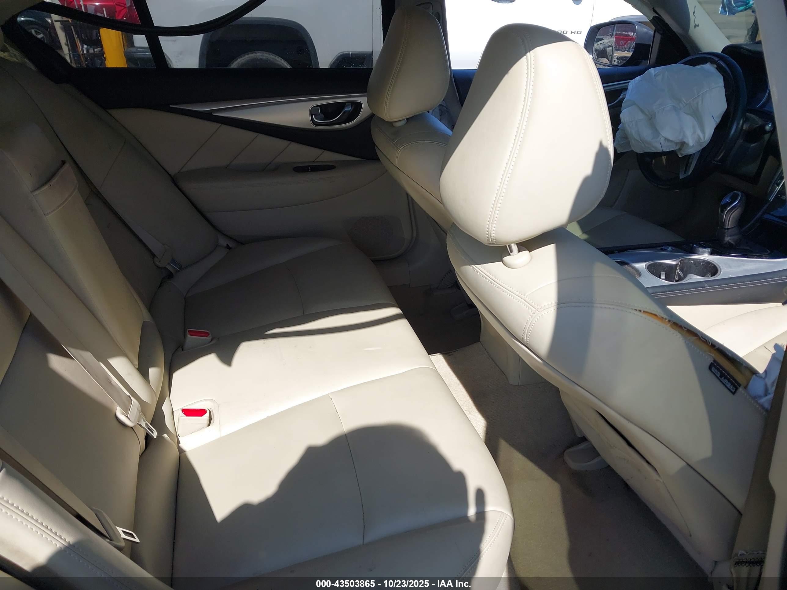 INFINITI Q50 image 8