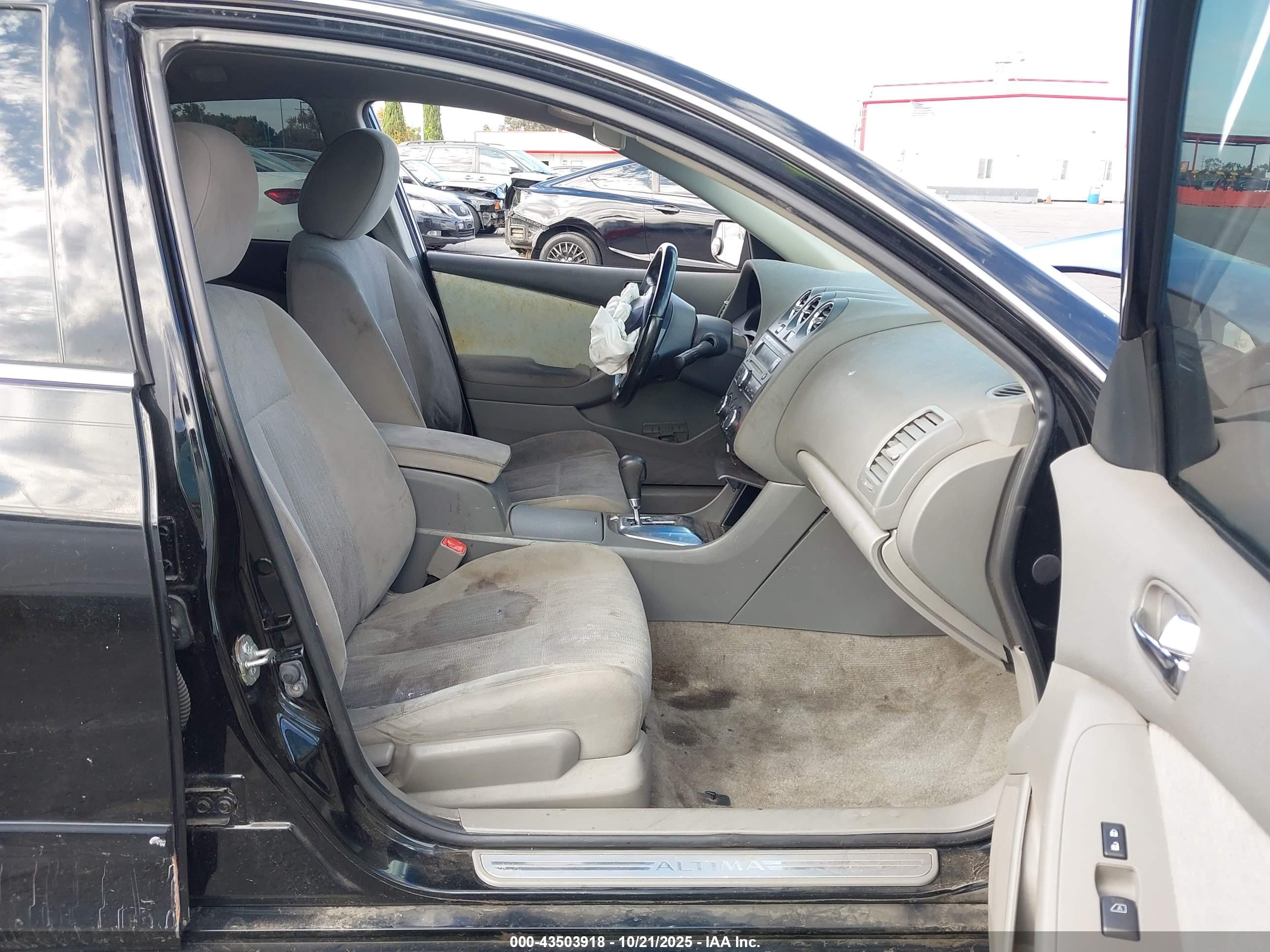 NISSAN ALTIMA image 5