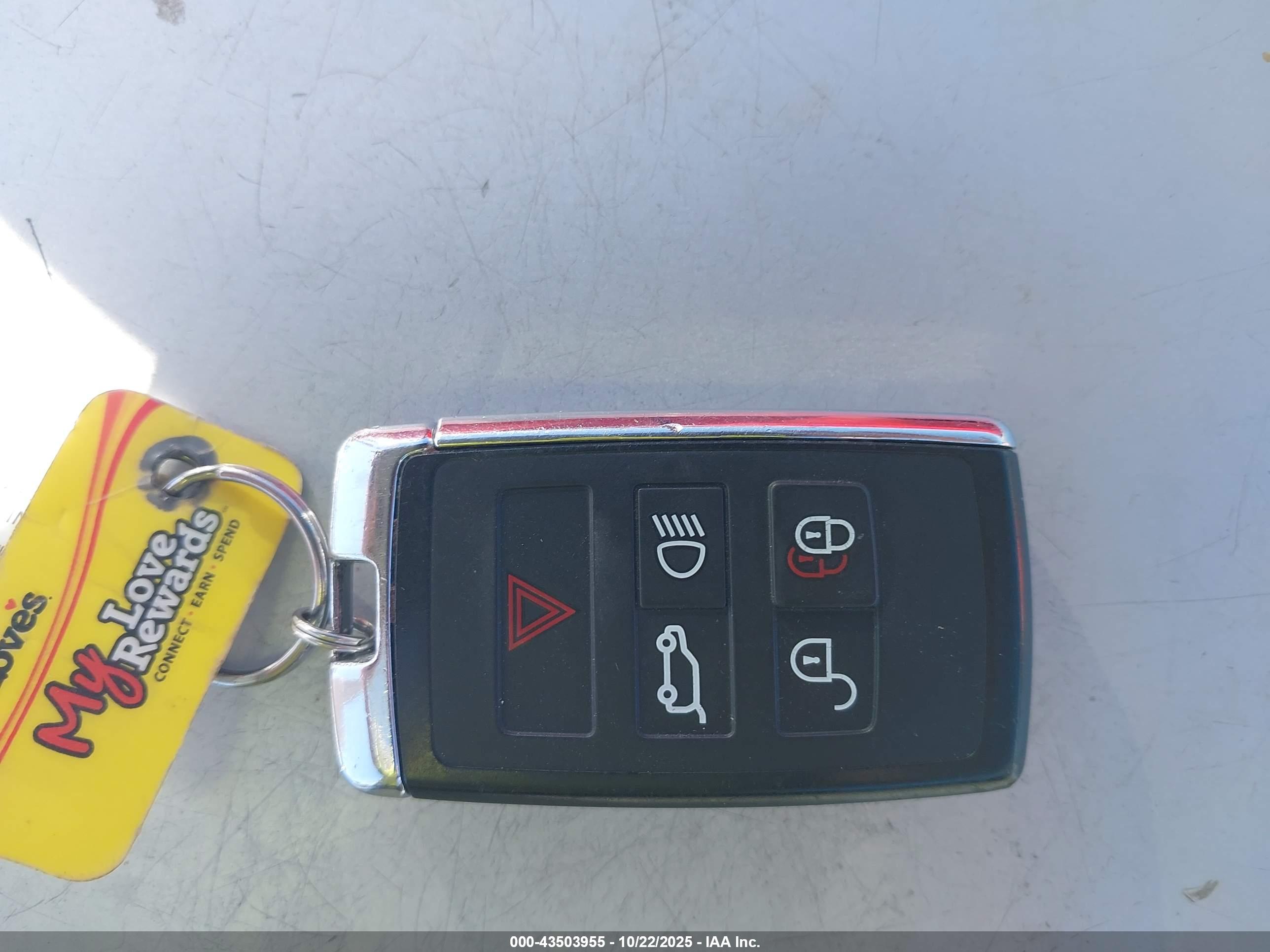 LAND ROVER image 11