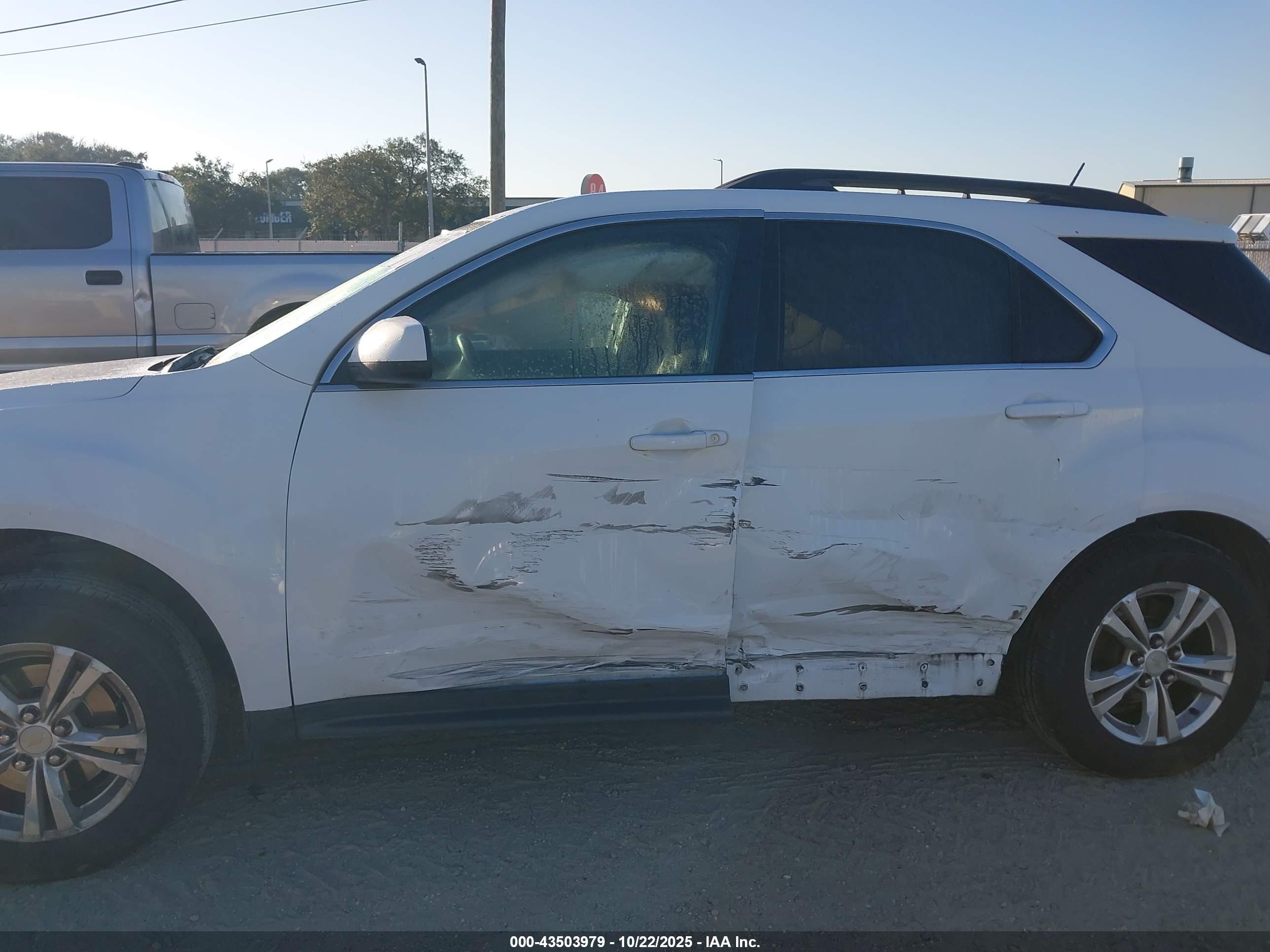 CHEVROLET EQUINOX image 6