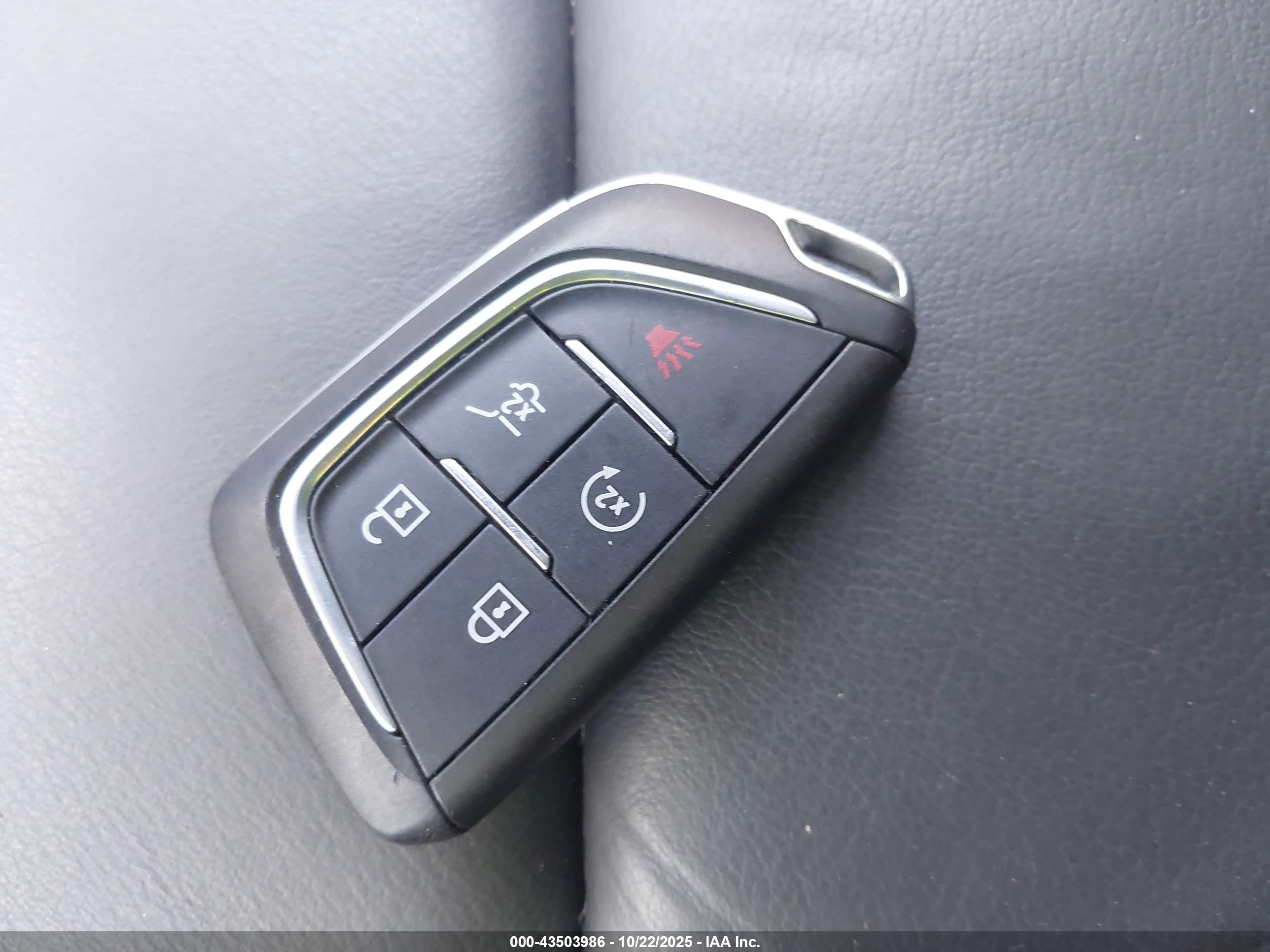 CADILLAC XT4 image 11