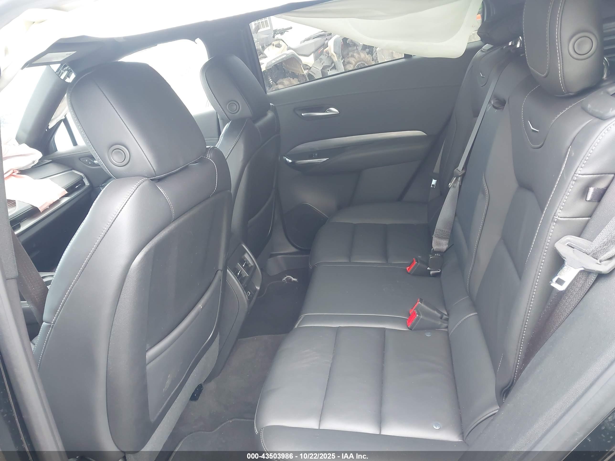 CADILLAC XT4 image 8