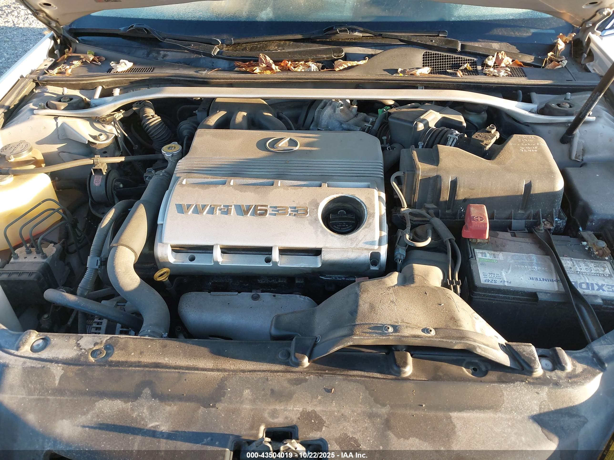 LEXUS ES image 10