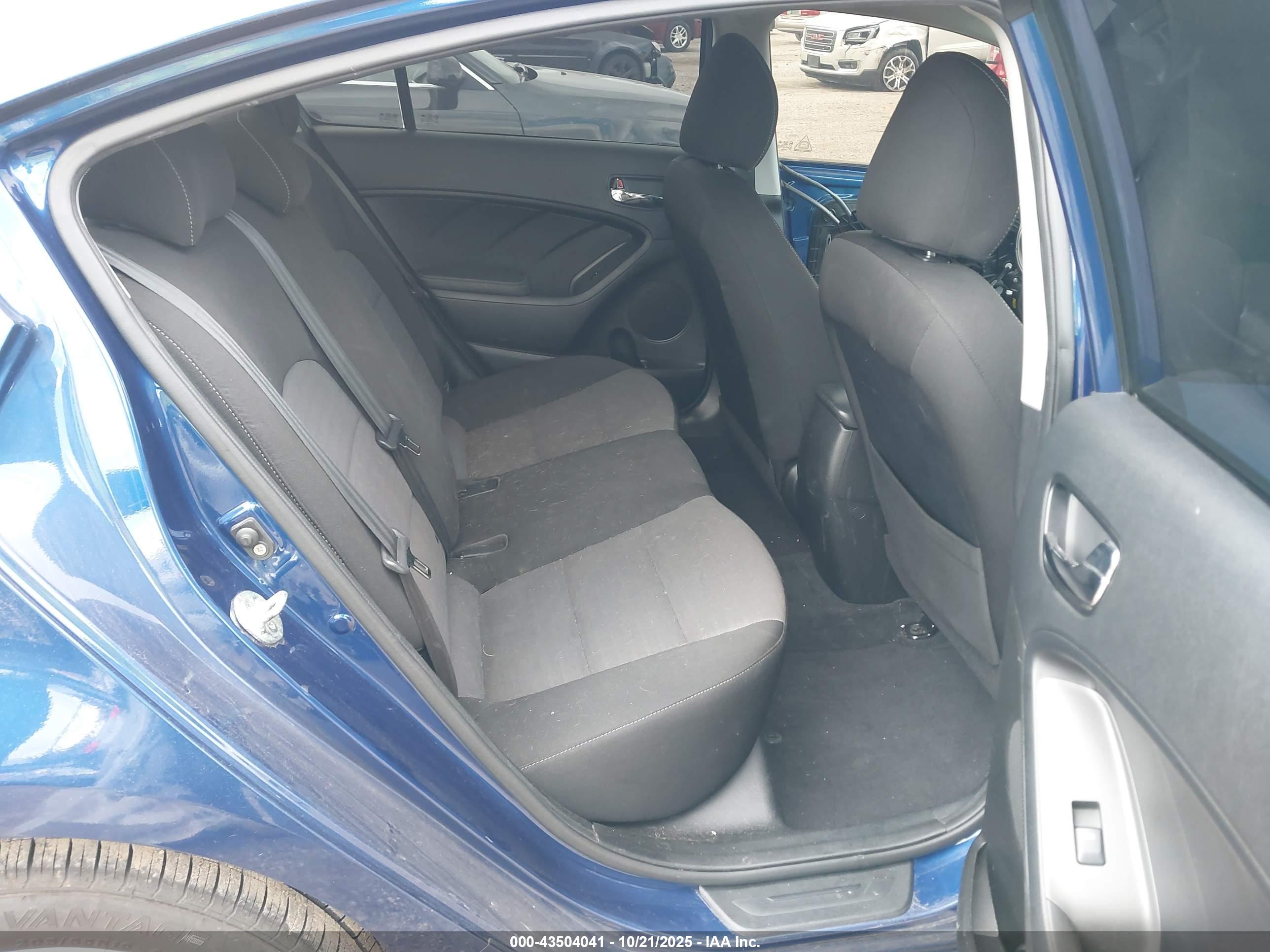 KIA FORTE image 8