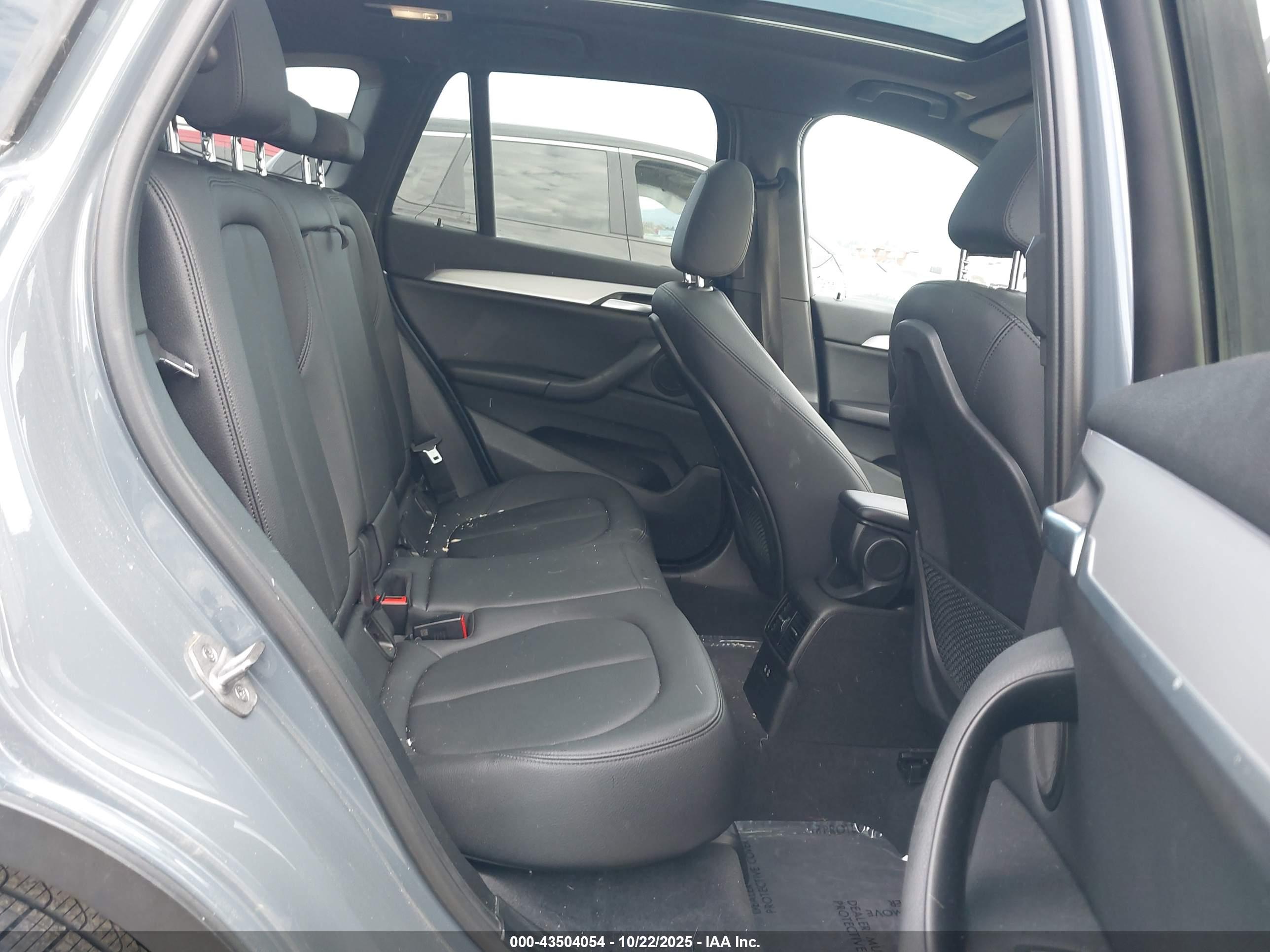 BMW X1 image 8