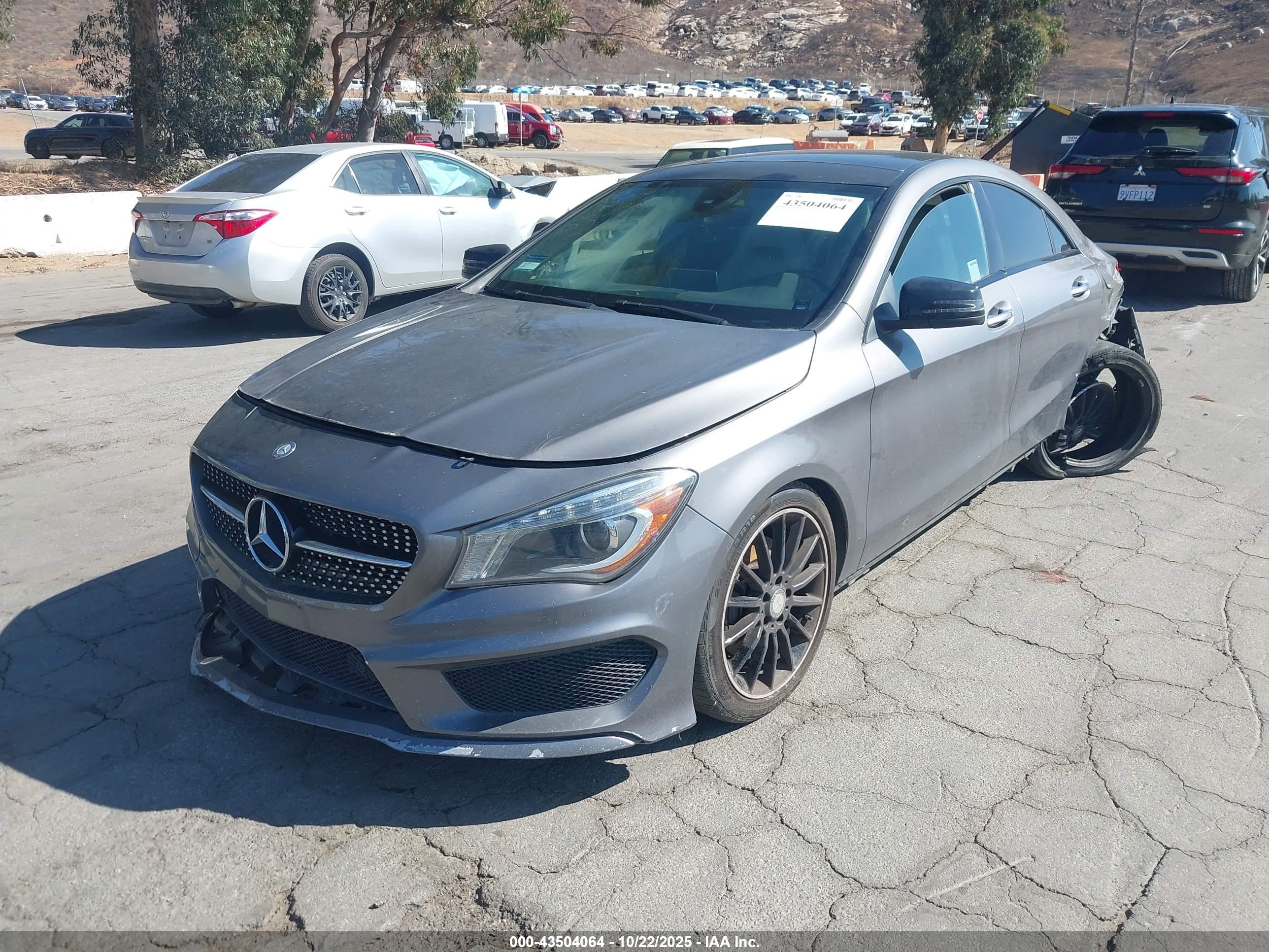 MERCEDES-BENZ CLA image 2