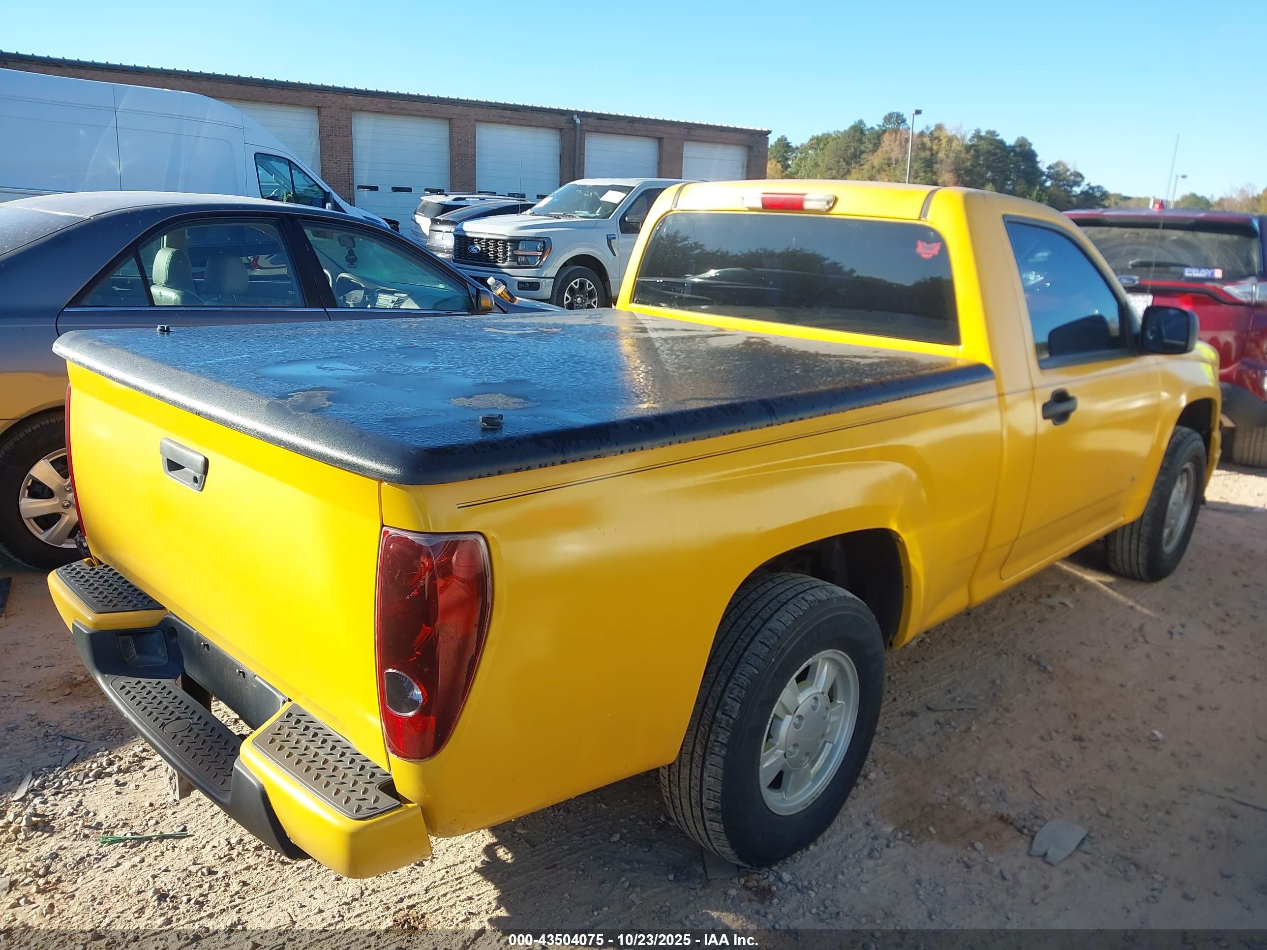 CHEVROLET COLORADO image 4